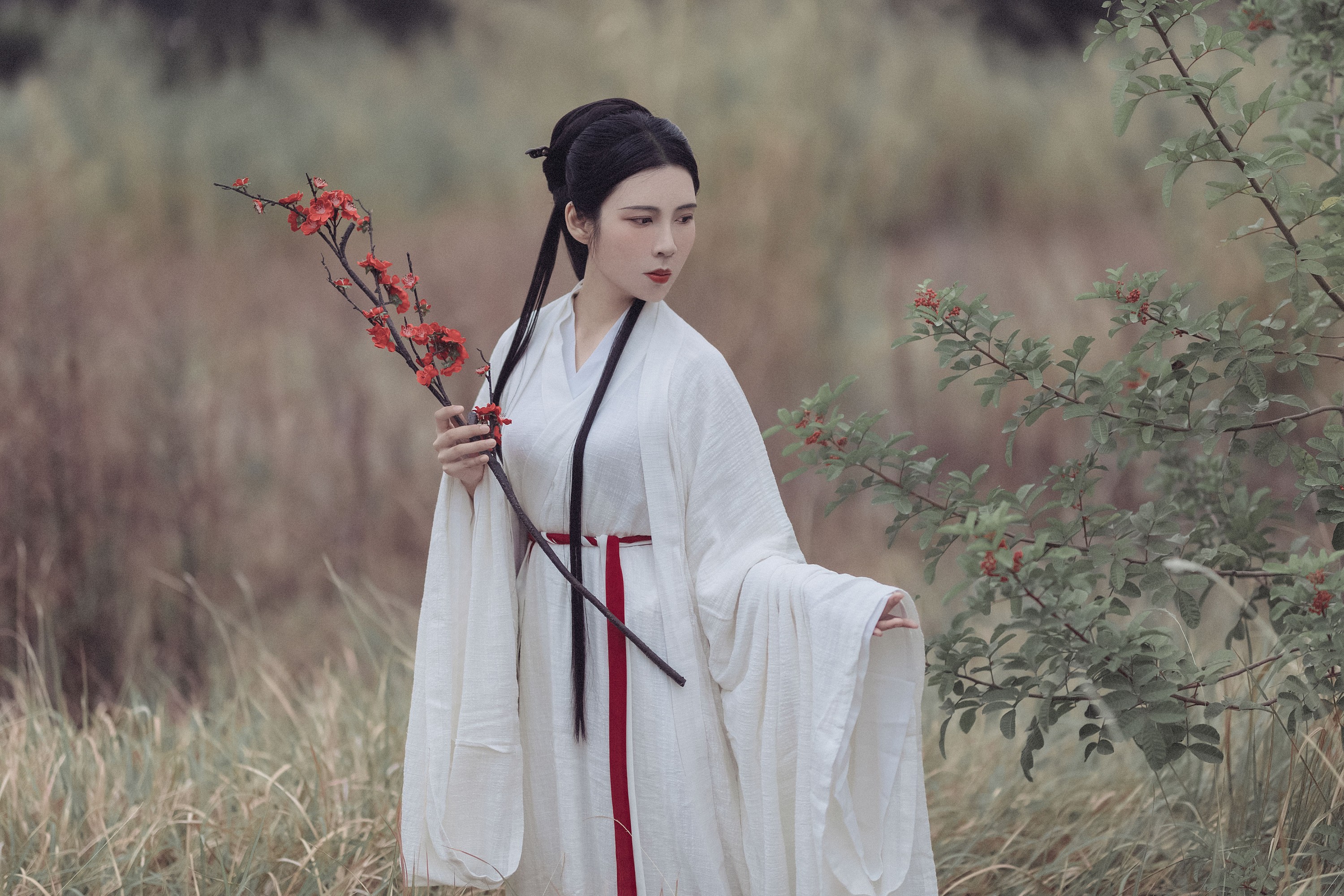 Yiyi  – 《白衣隐》[27P]