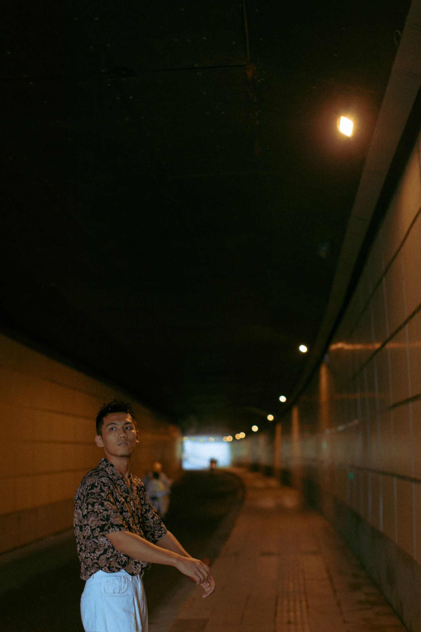 崔普润 – 《隧道》[30P]