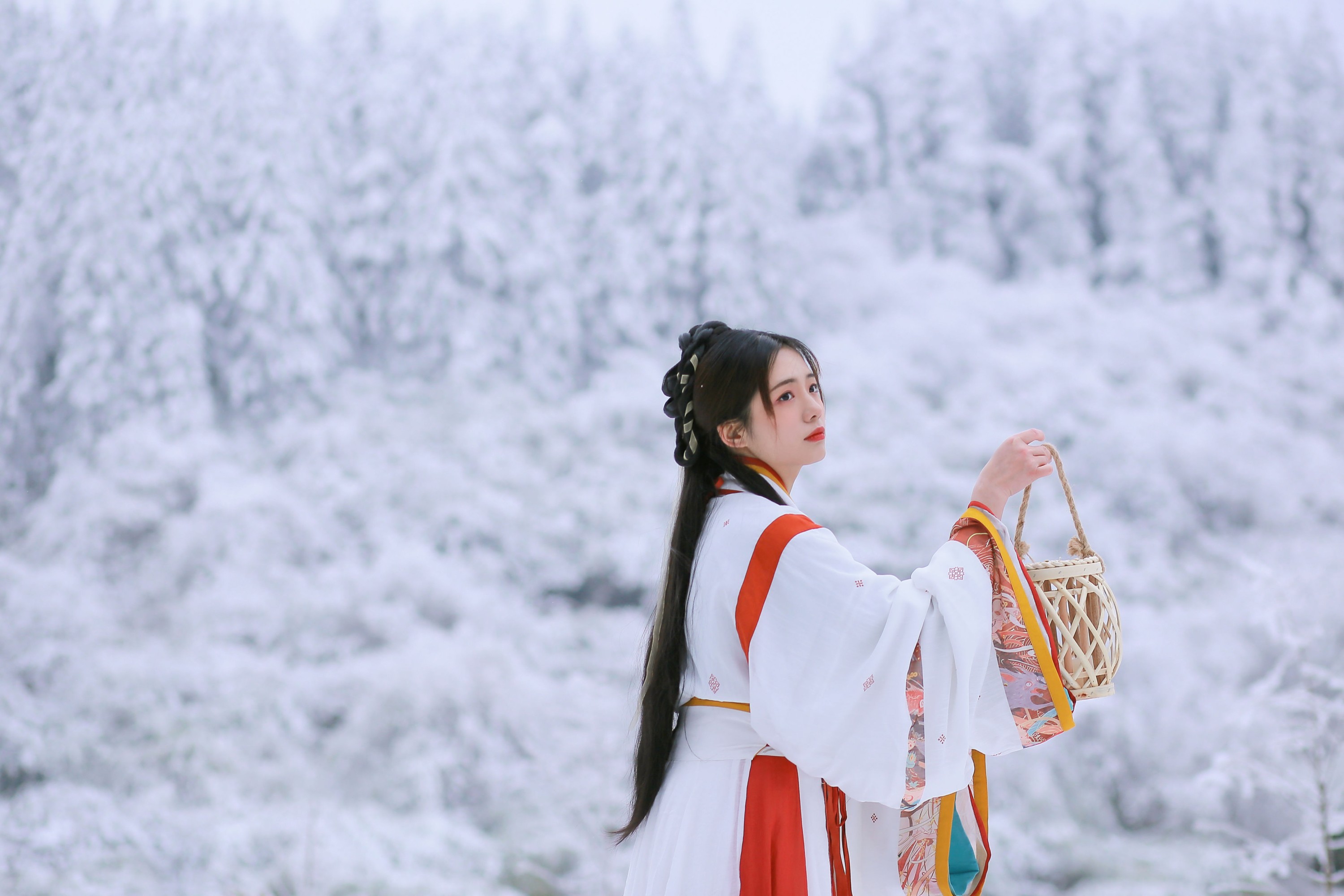 沂越 – 《青松》[24P]