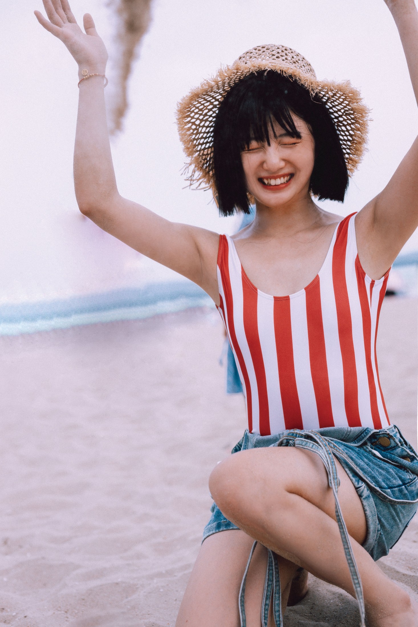 黎美汐 – 《红色沙滩少女》[42P]