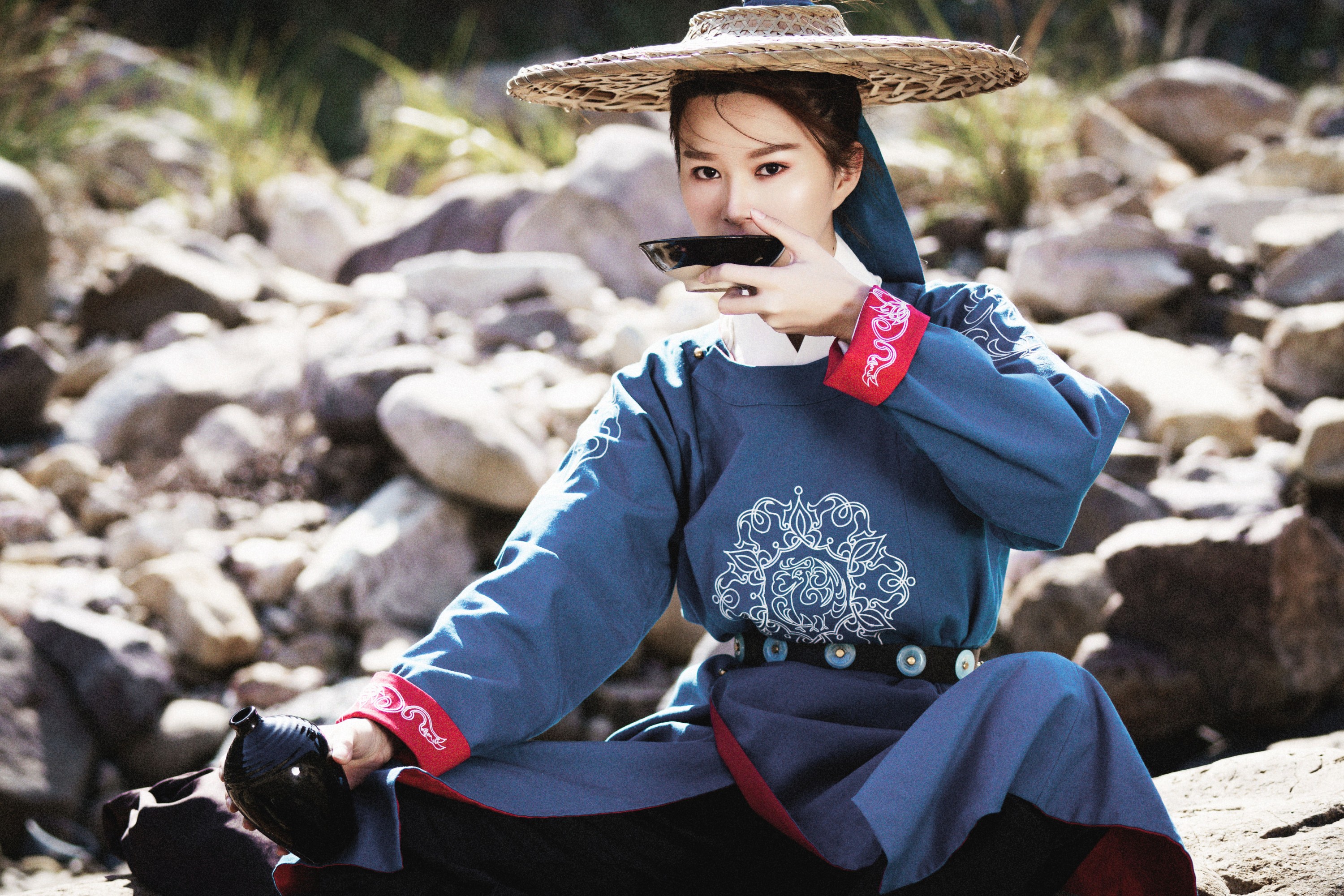 吕陈 – 《美少女的武侠梦》[32P]