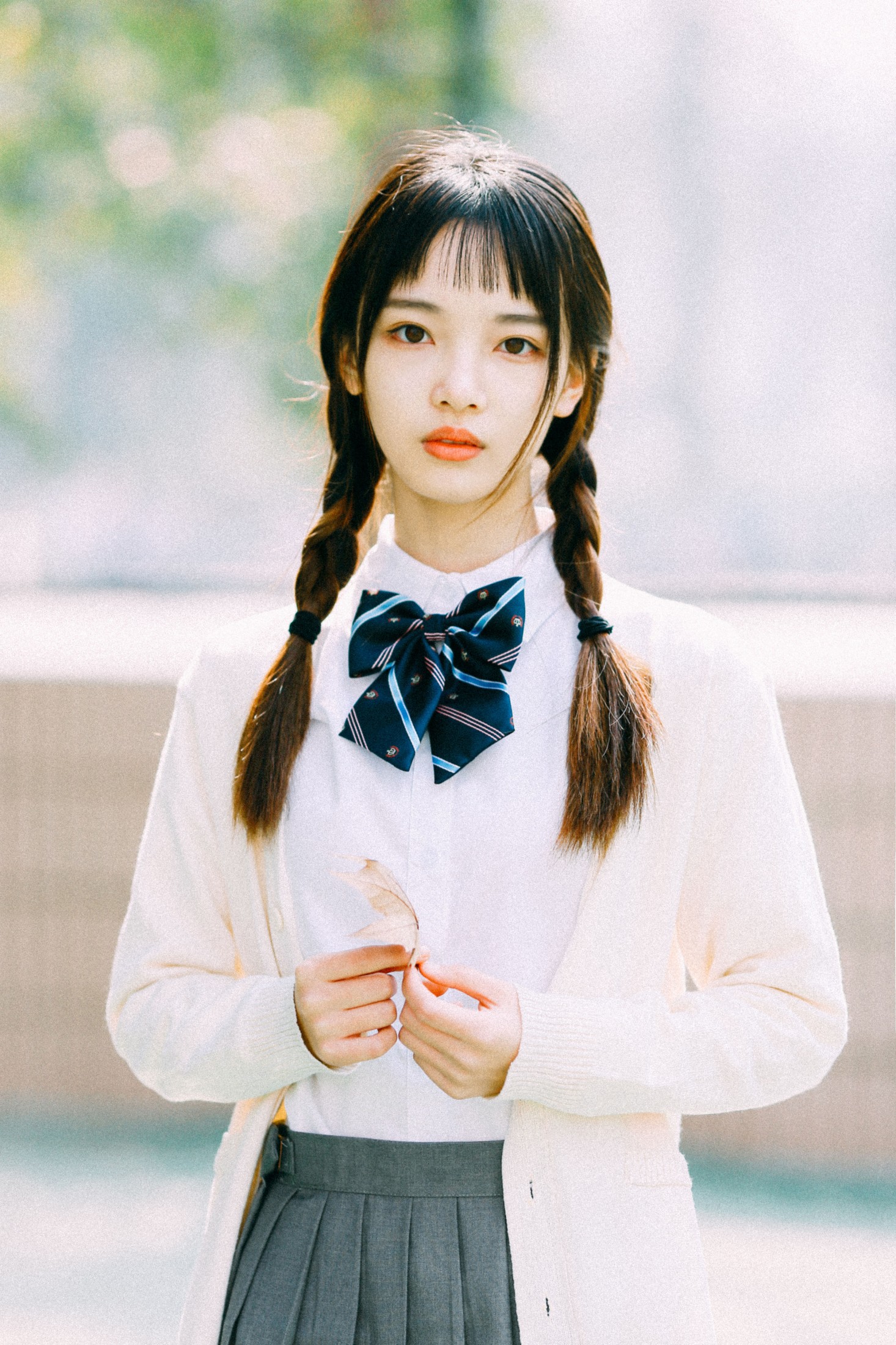 一鸭咿呀哟 – 《春日暖阳》[35P]