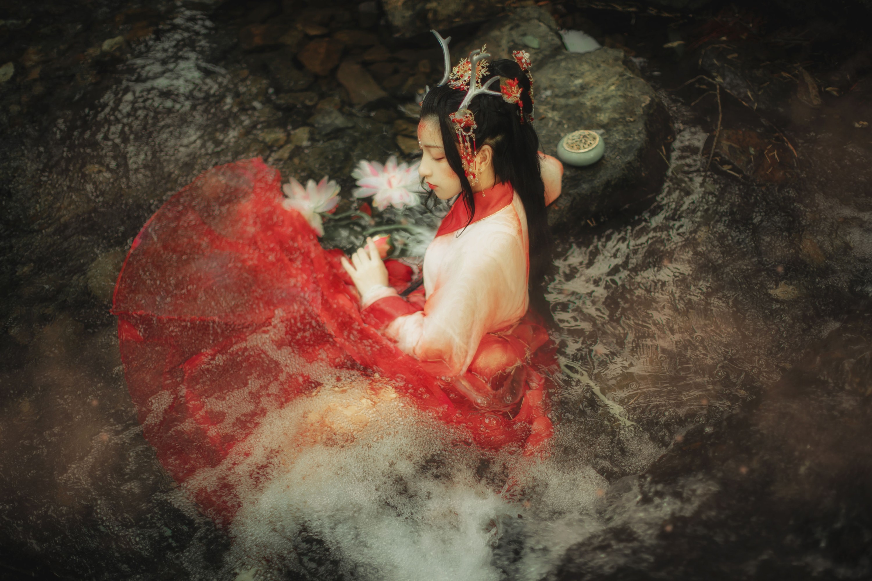 猪系少女日 – 《龙女》[22P]