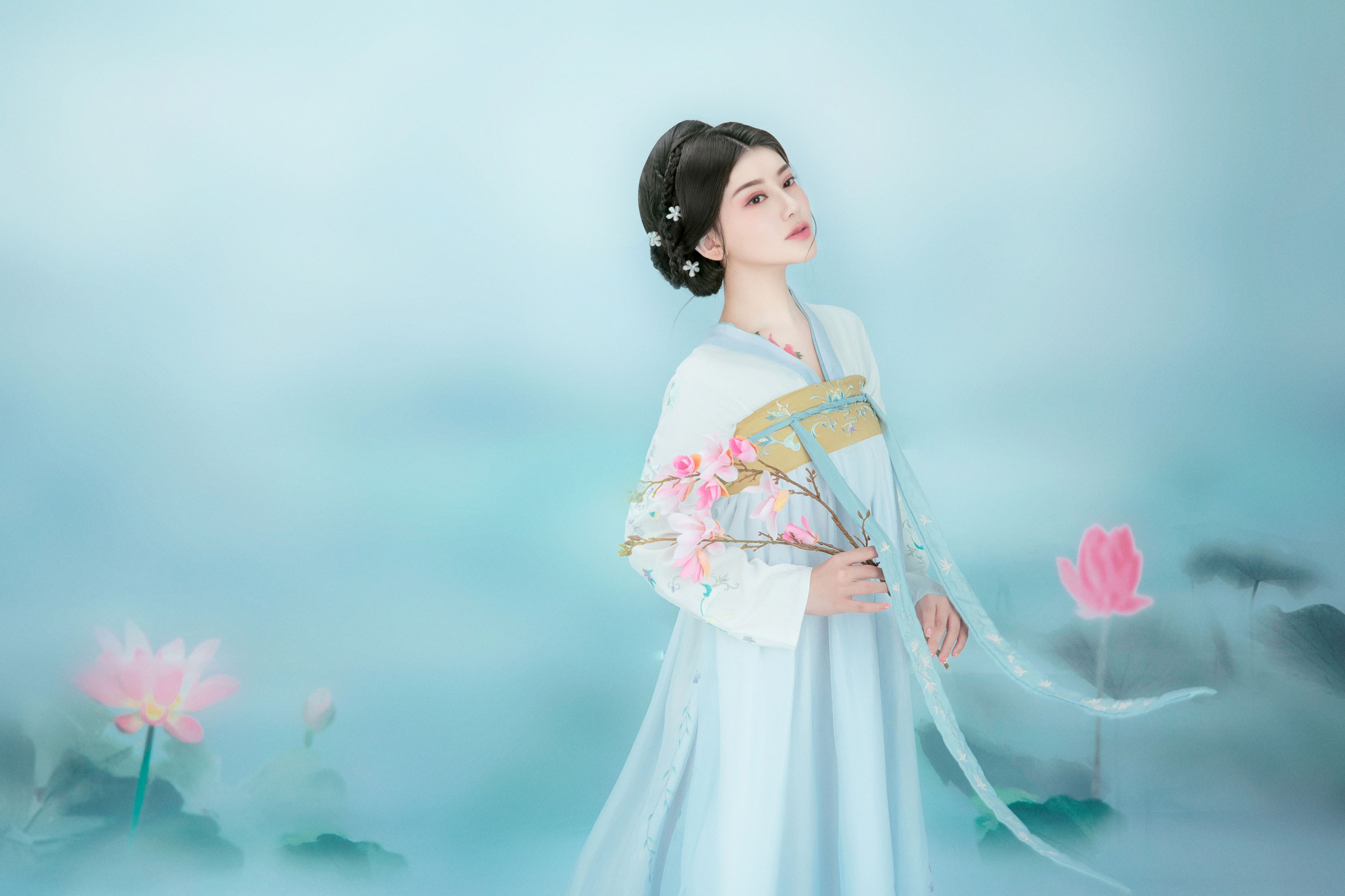 琴宝 – 《荷间意》[24P]