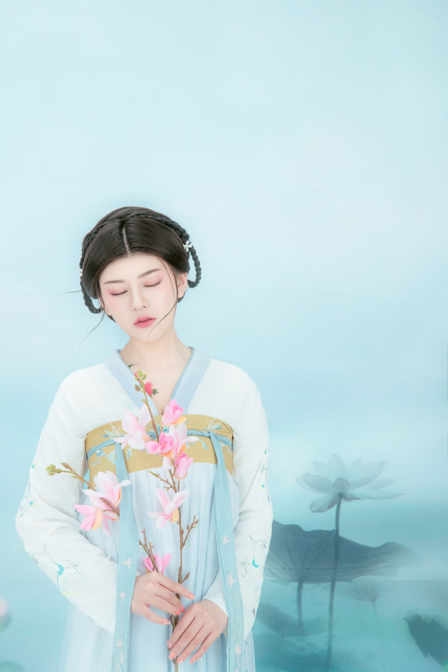 琴宝 – 《荷间意》[24P]