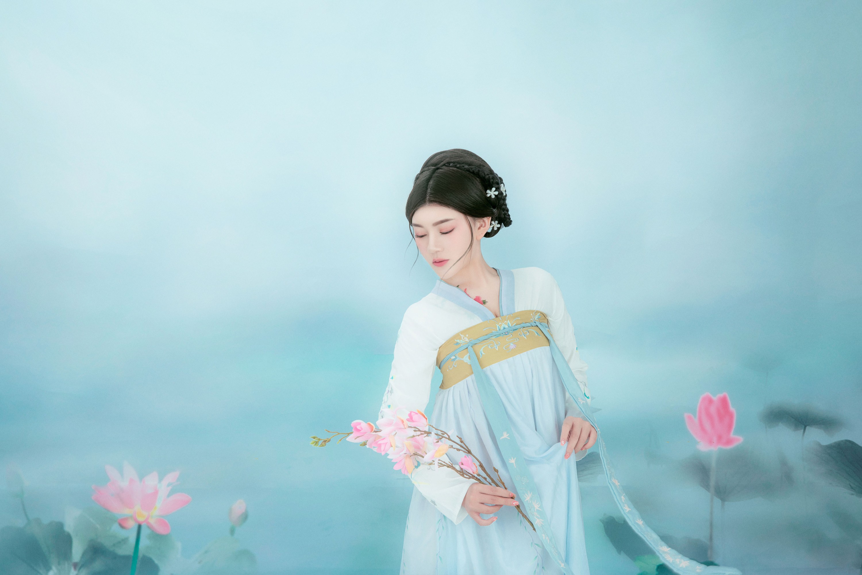 琴宝 – 《荷间意》[24P]