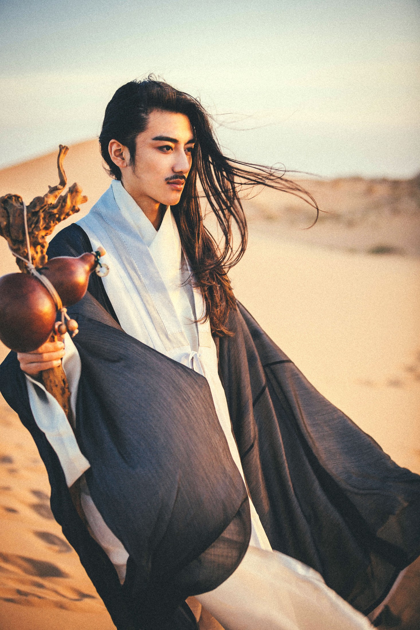 马崇道 – 《天地任我行》[24P]