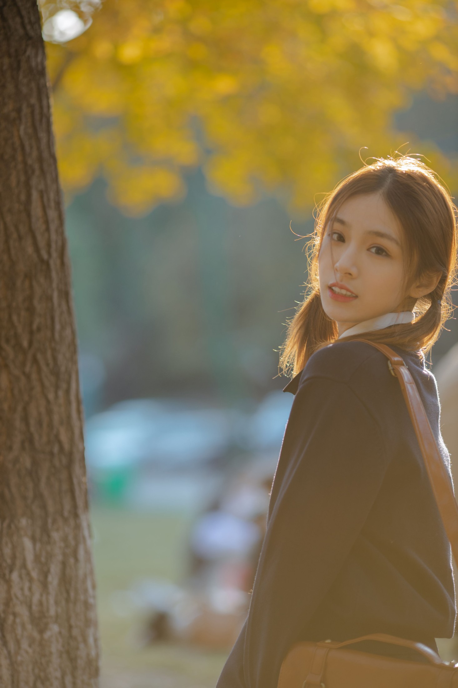 朱云慧大魔王 – 《秋天，陪你一起看银杏》[28P]