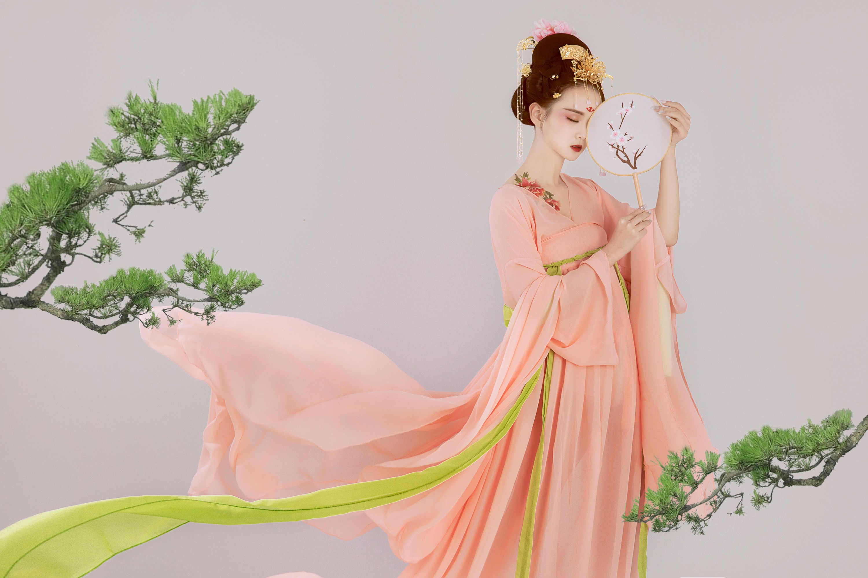 欣宝 – 《霓裳》[30P]