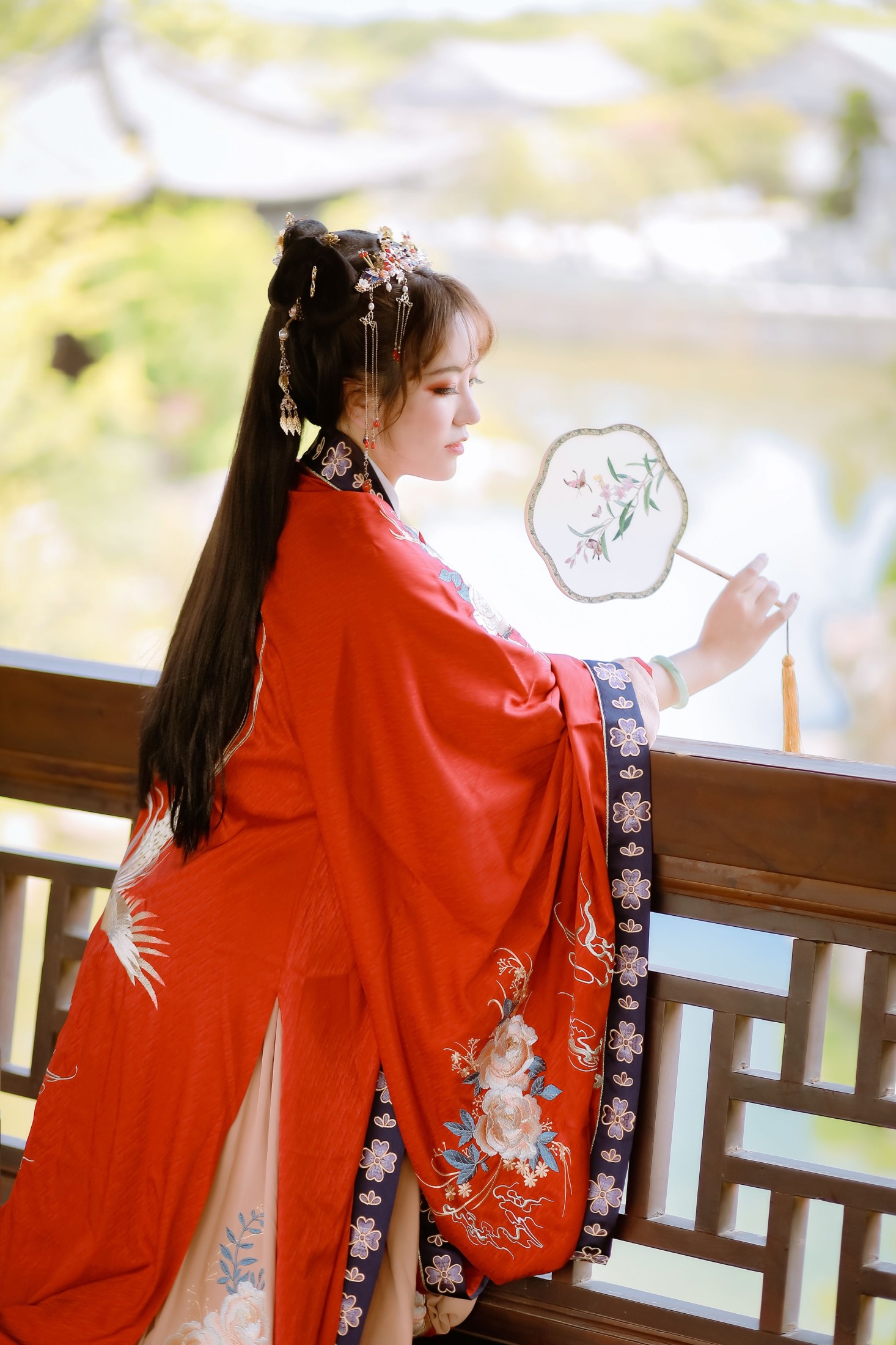 熹熹 – 《丽人游园》[35P]