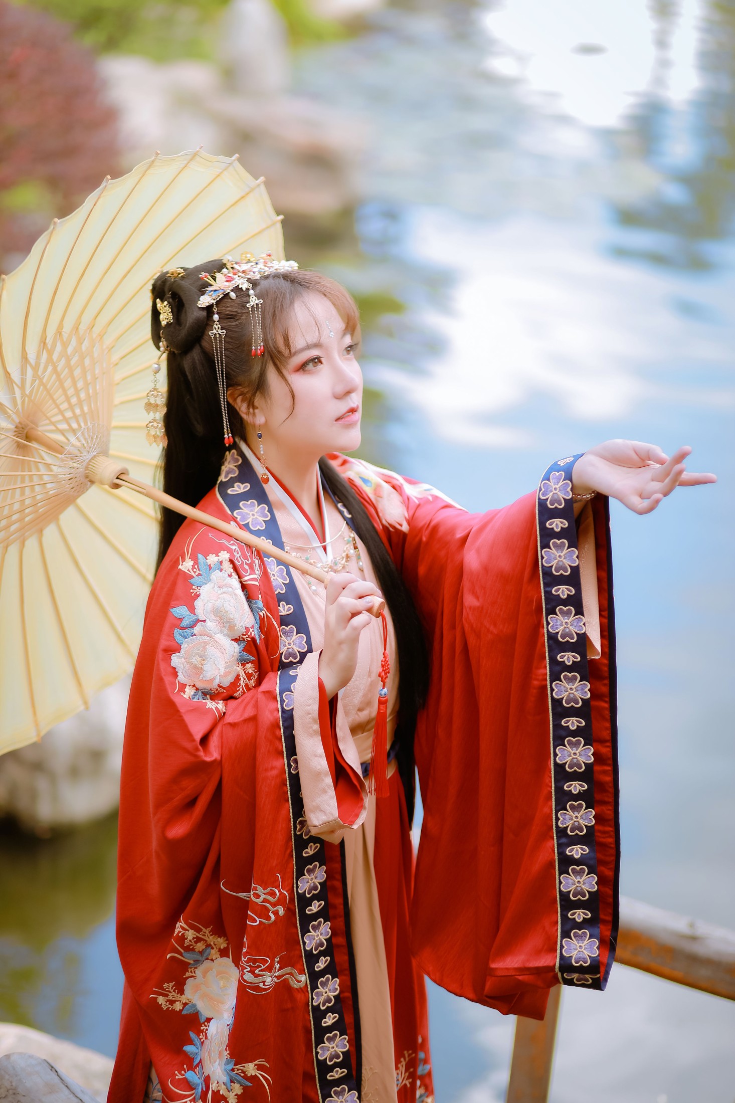 熹熹 – 《丽人游园》[35P]