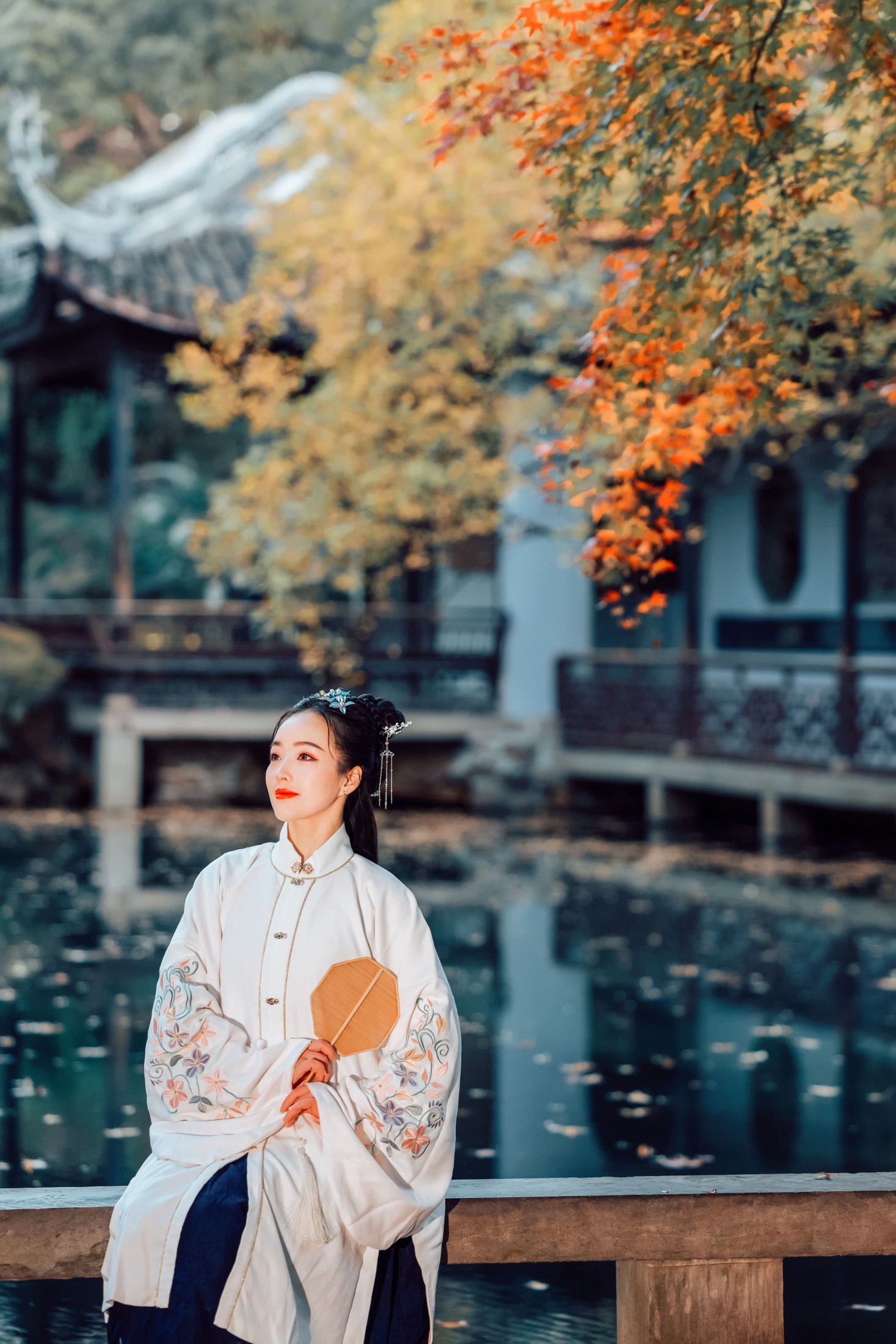 鹿呦 – 《枫林晚》[25P]