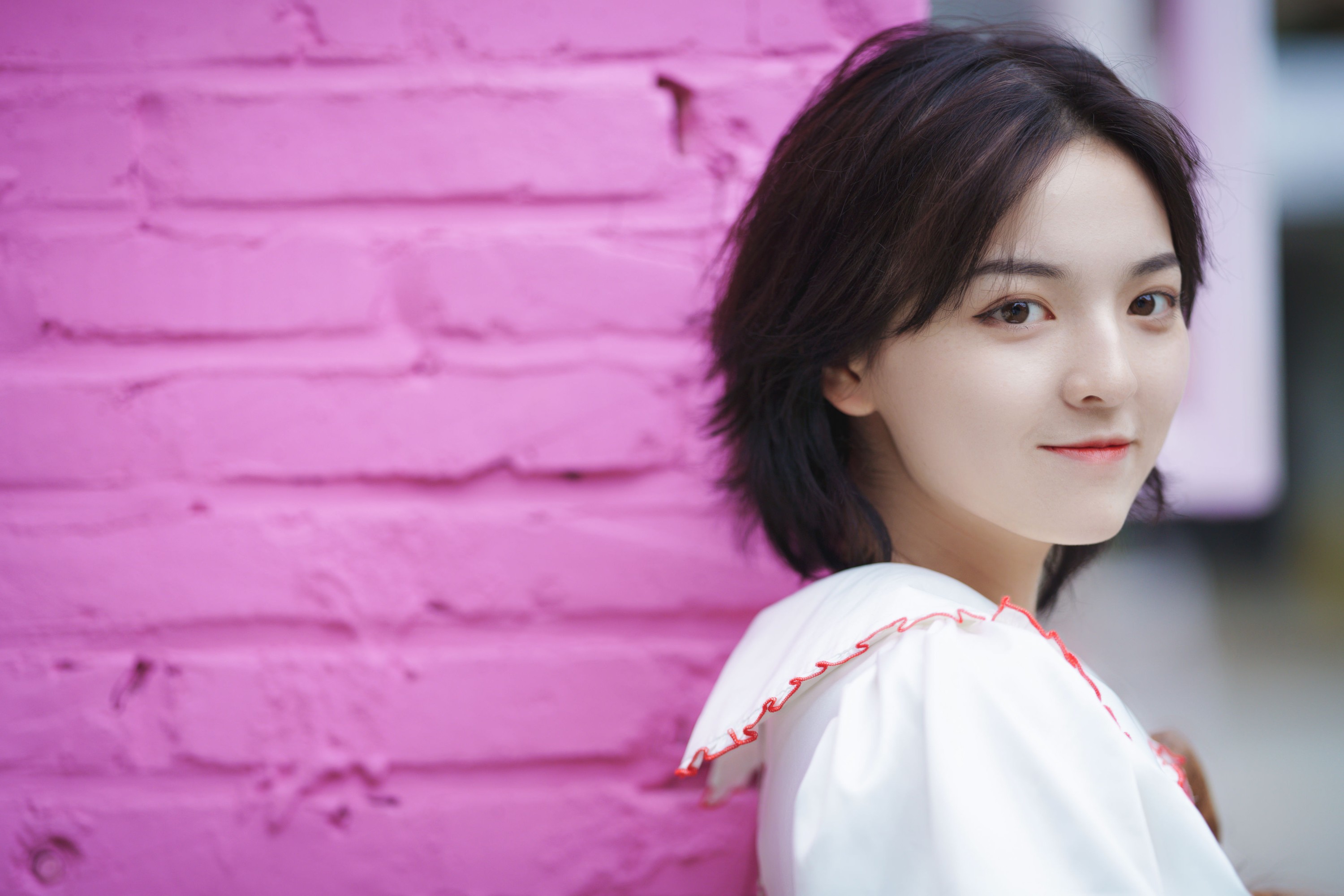 冯玉憬 – 《初次邂逅，超高颜值的粉红少女》[23P]