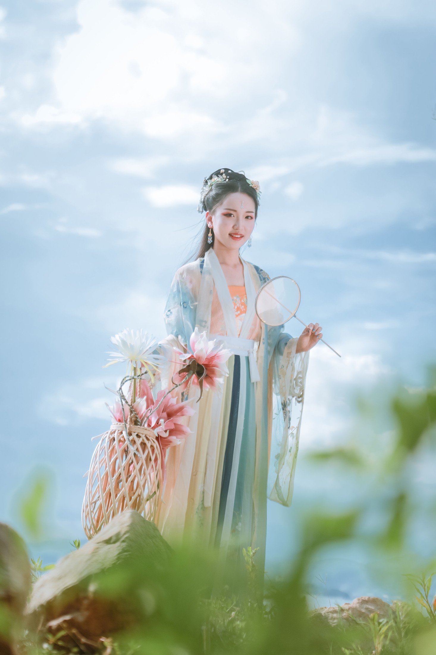 Julie – 《清水出芙蓉》[23P]