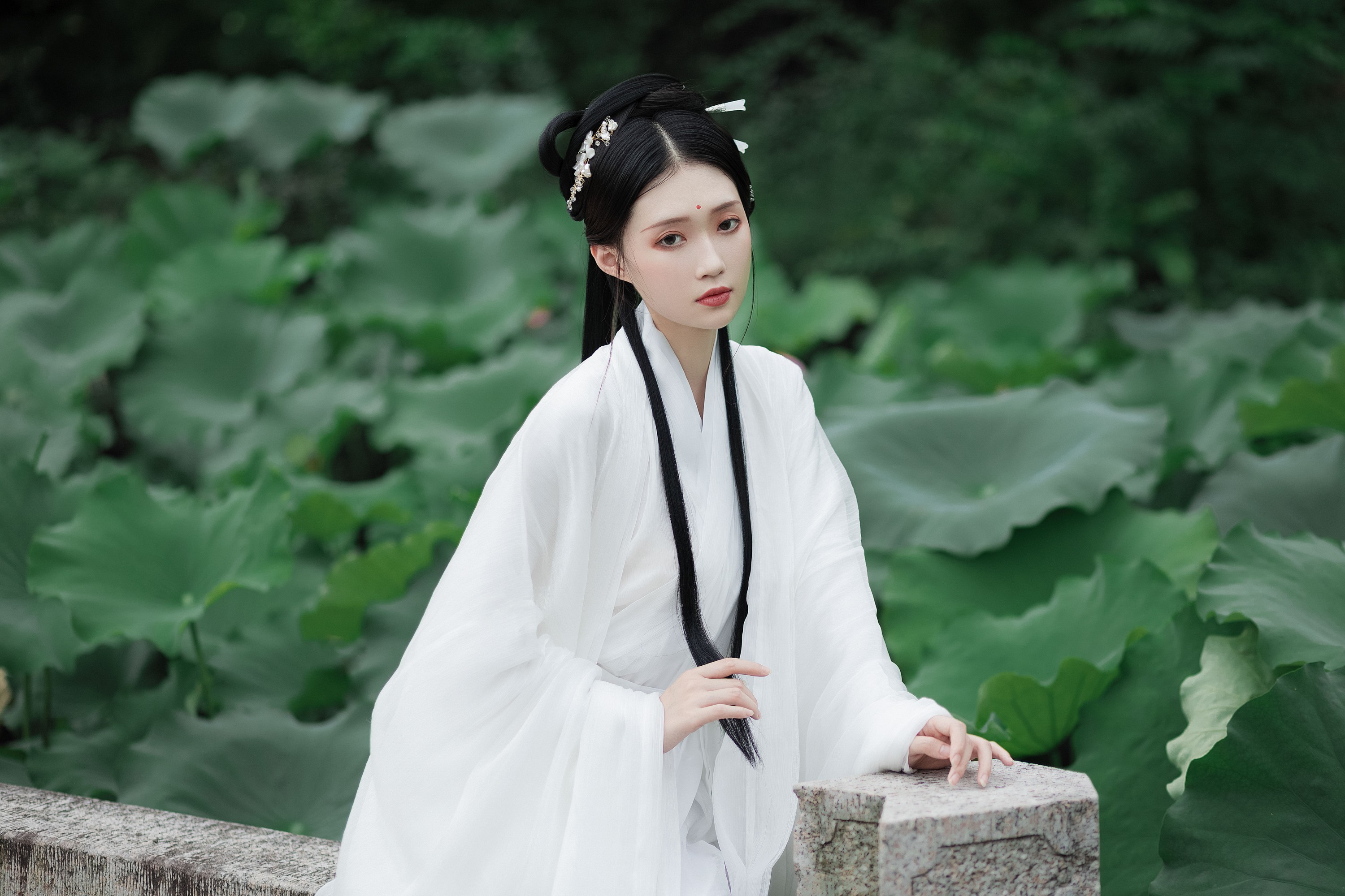 柳柳杨柳柳_  – 《层波潋滟远山横 一笑一倾城》[23P]