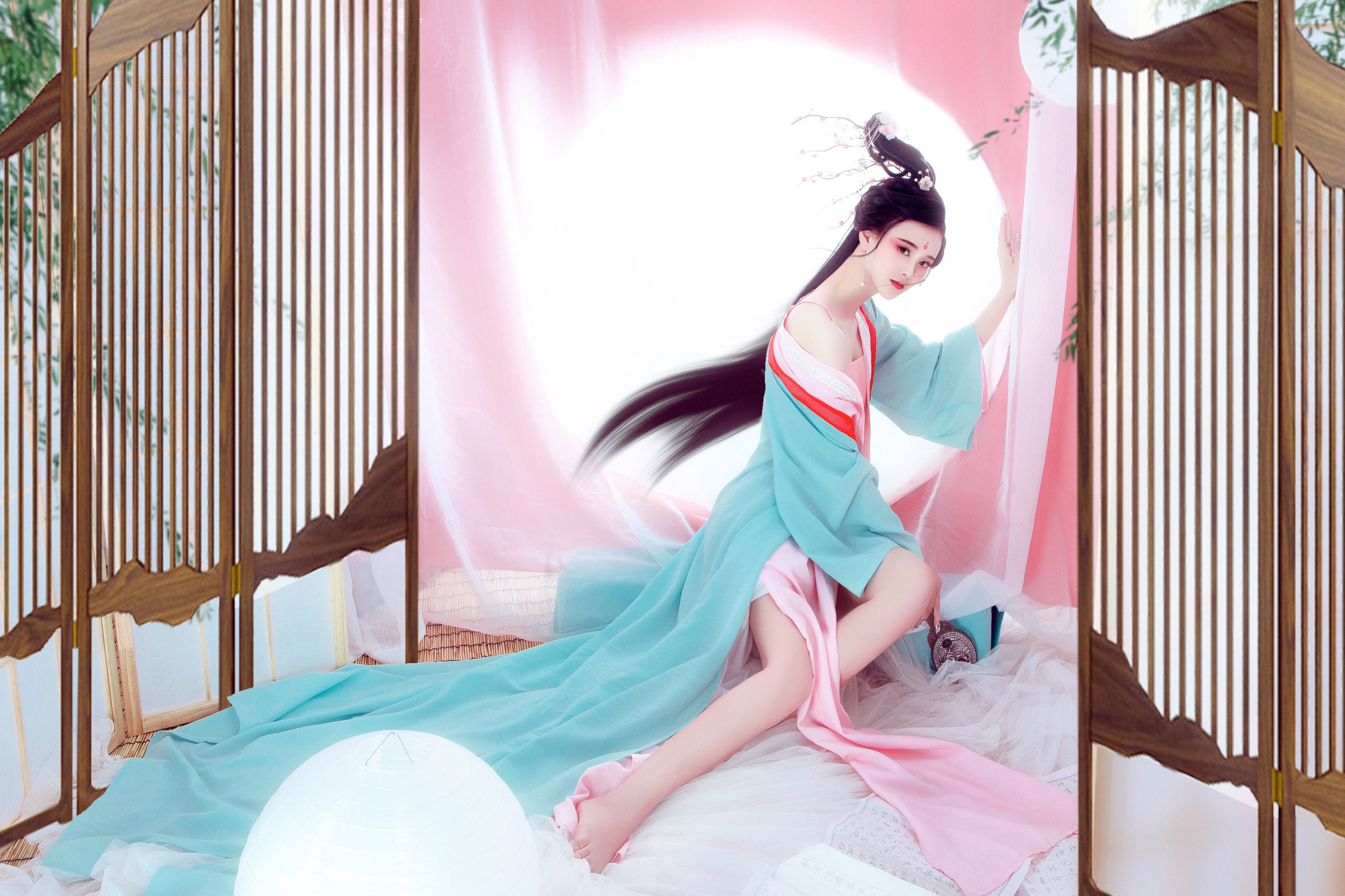 欣宝 – 《花非花》[22P]