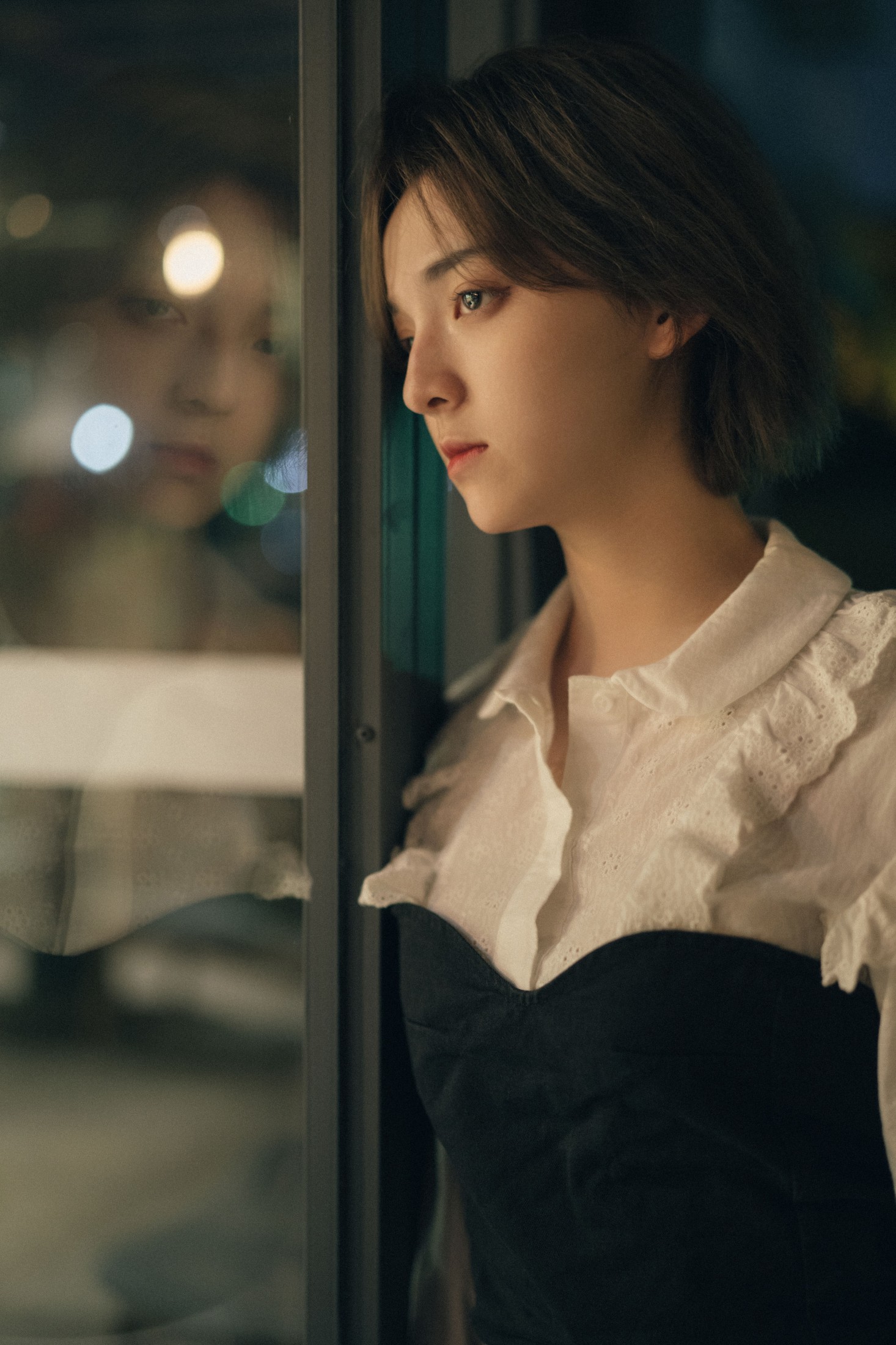 冯玉憬 – 《你听，是悲伤的声音》[42P]