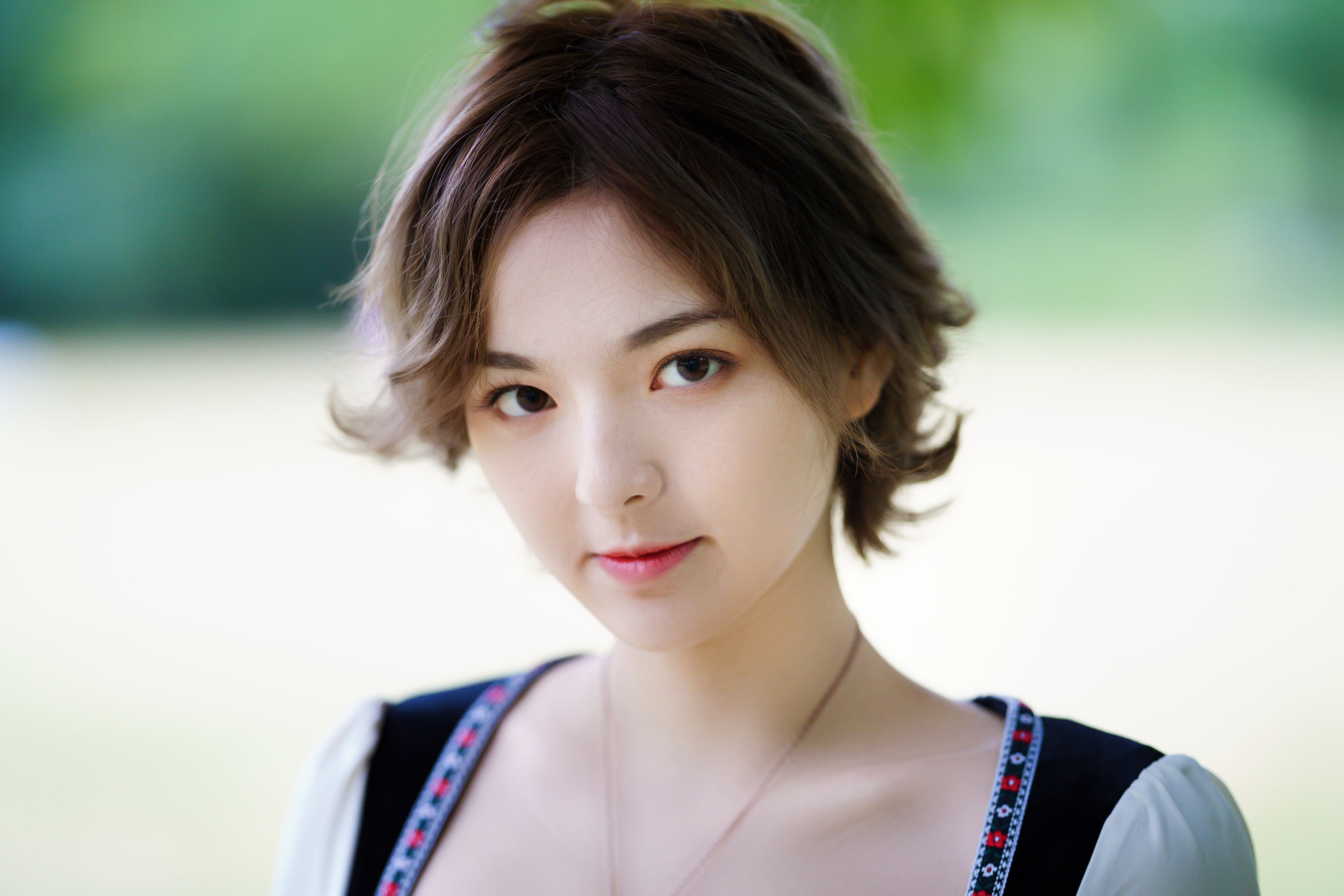 冯玉憬 – 《爱笑的哈萨克族少女》[28P]