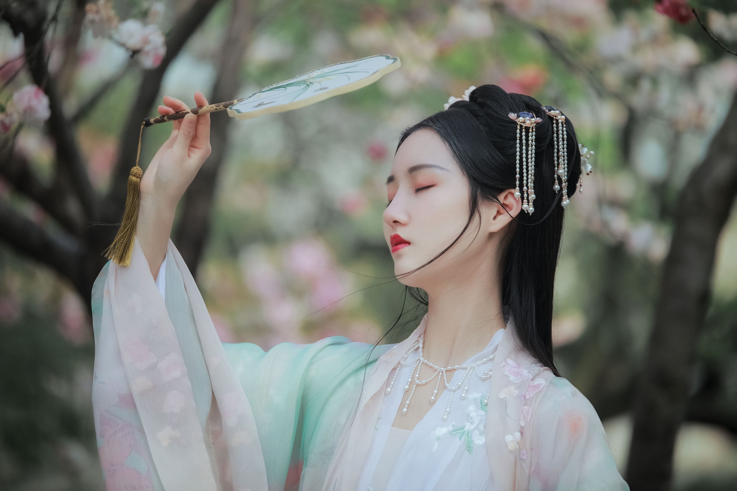 琦琦 – 《春如旧》[22P]