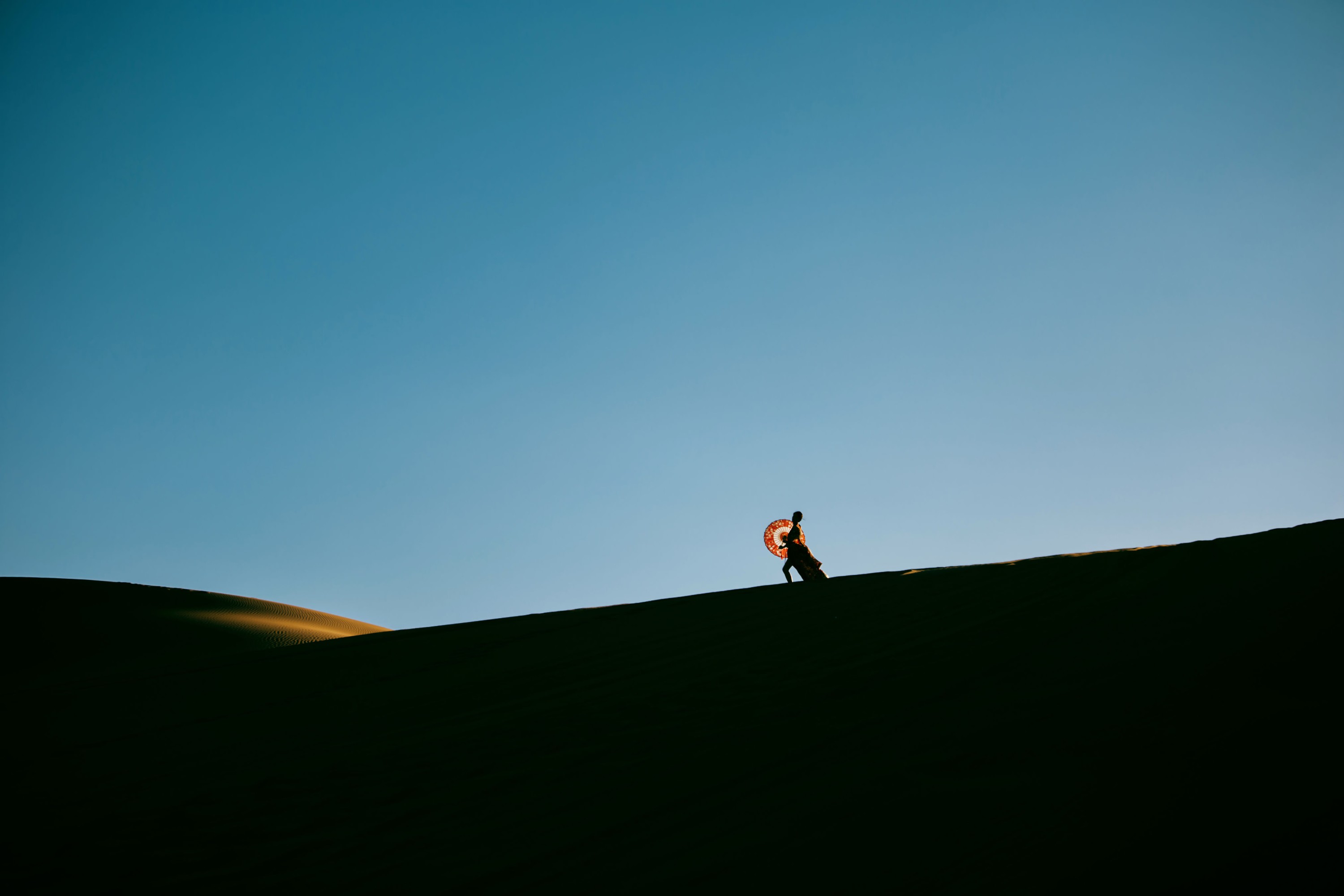 小圆呐 – 《萧瑟》[24P]