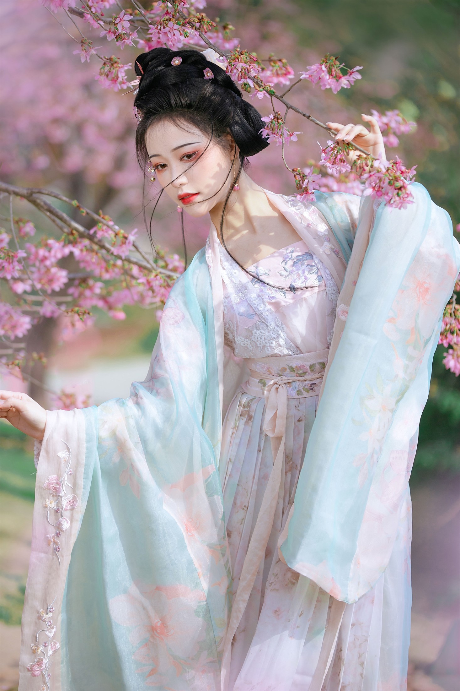 梨一依 – 《春樱》[22P]