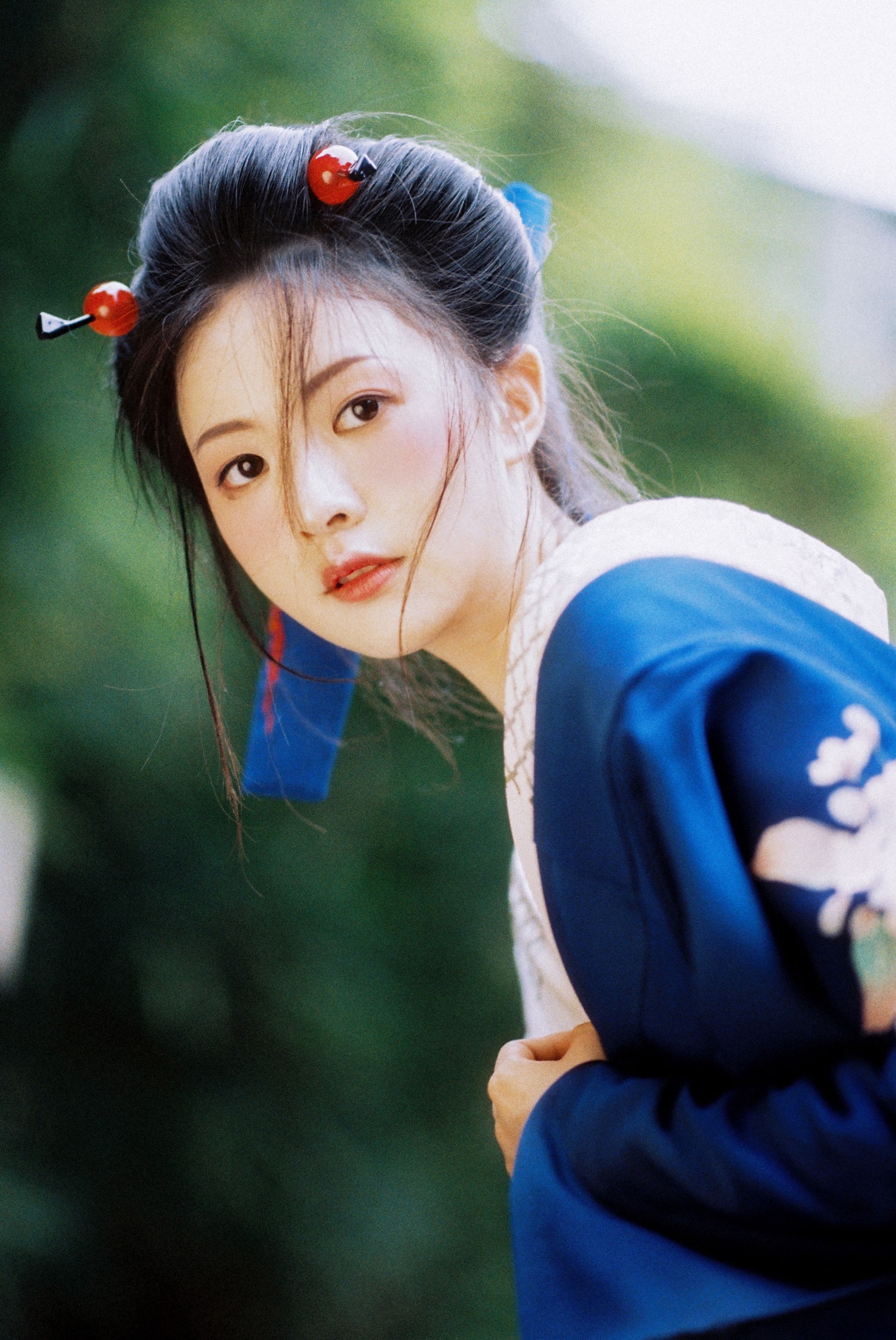 泱泱 – 《温柔的眼眸》[24P]