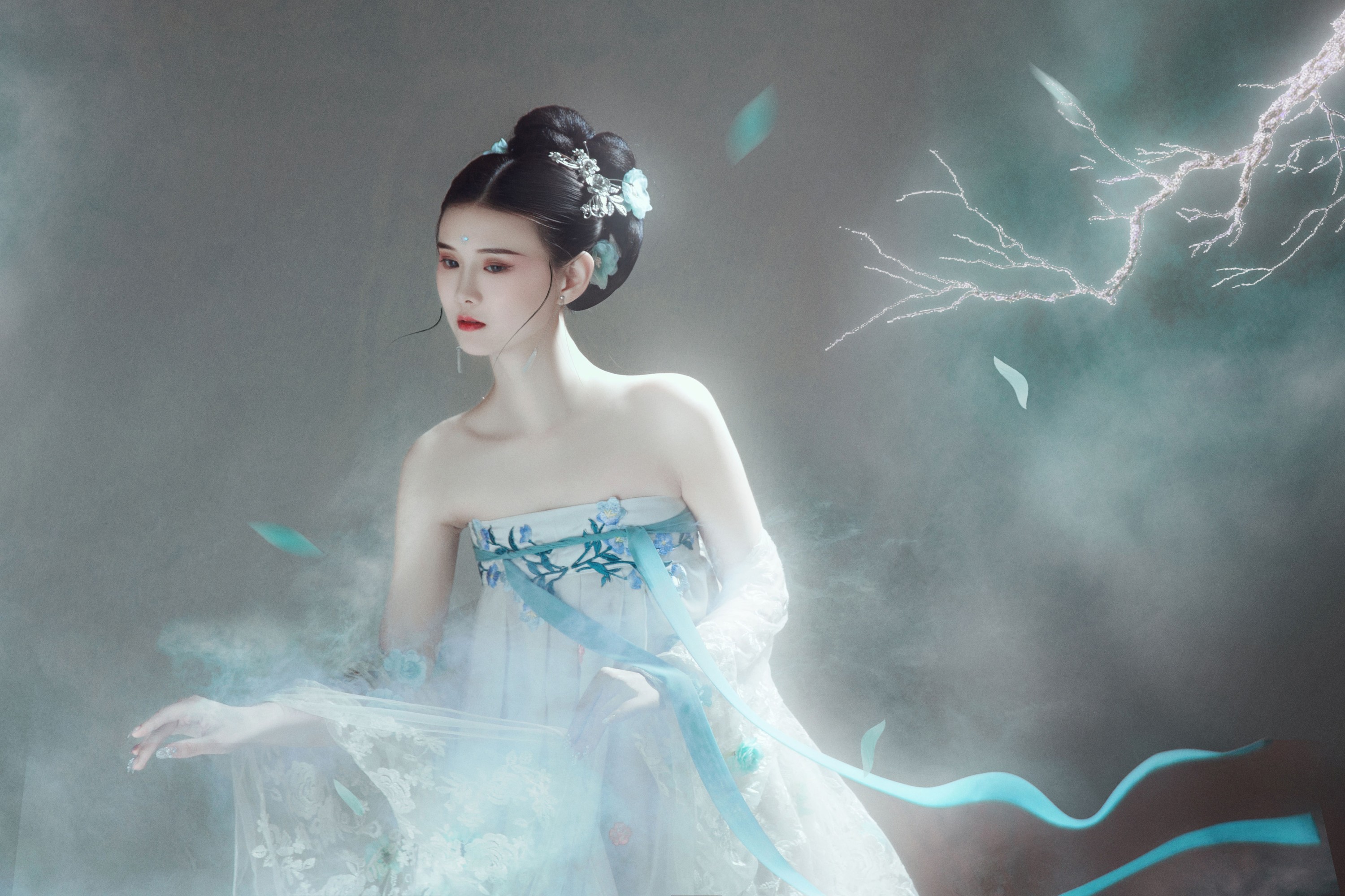 欣宝 – 《莺啼序》[23P]