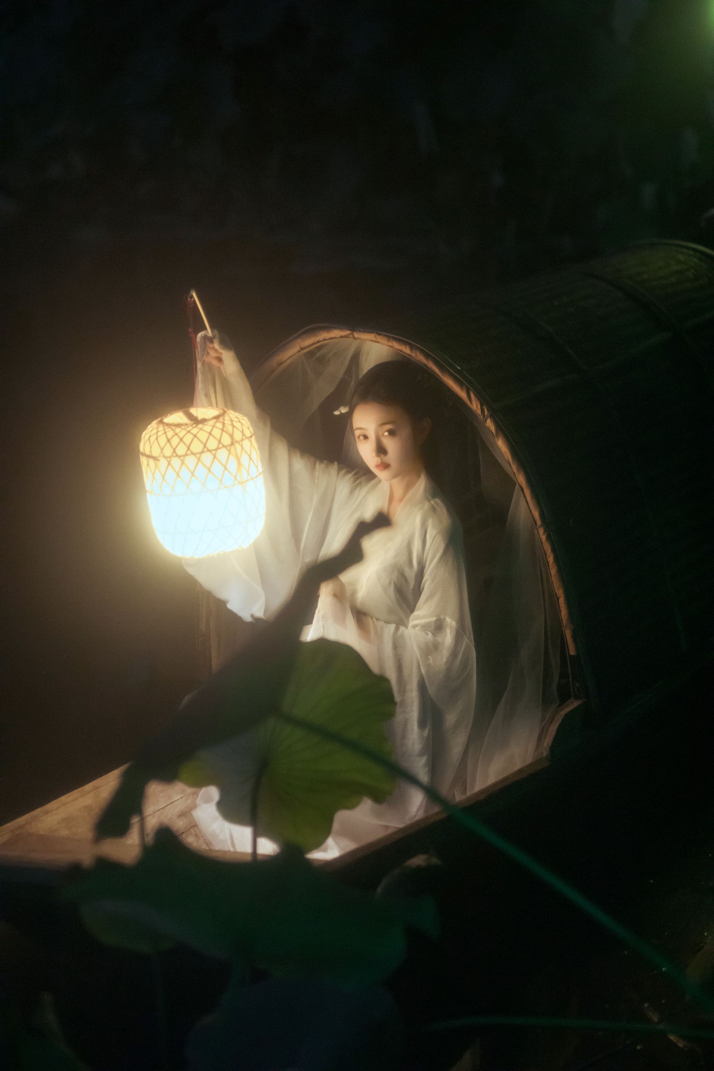 皮皮 – 《霜莲子》[22P]