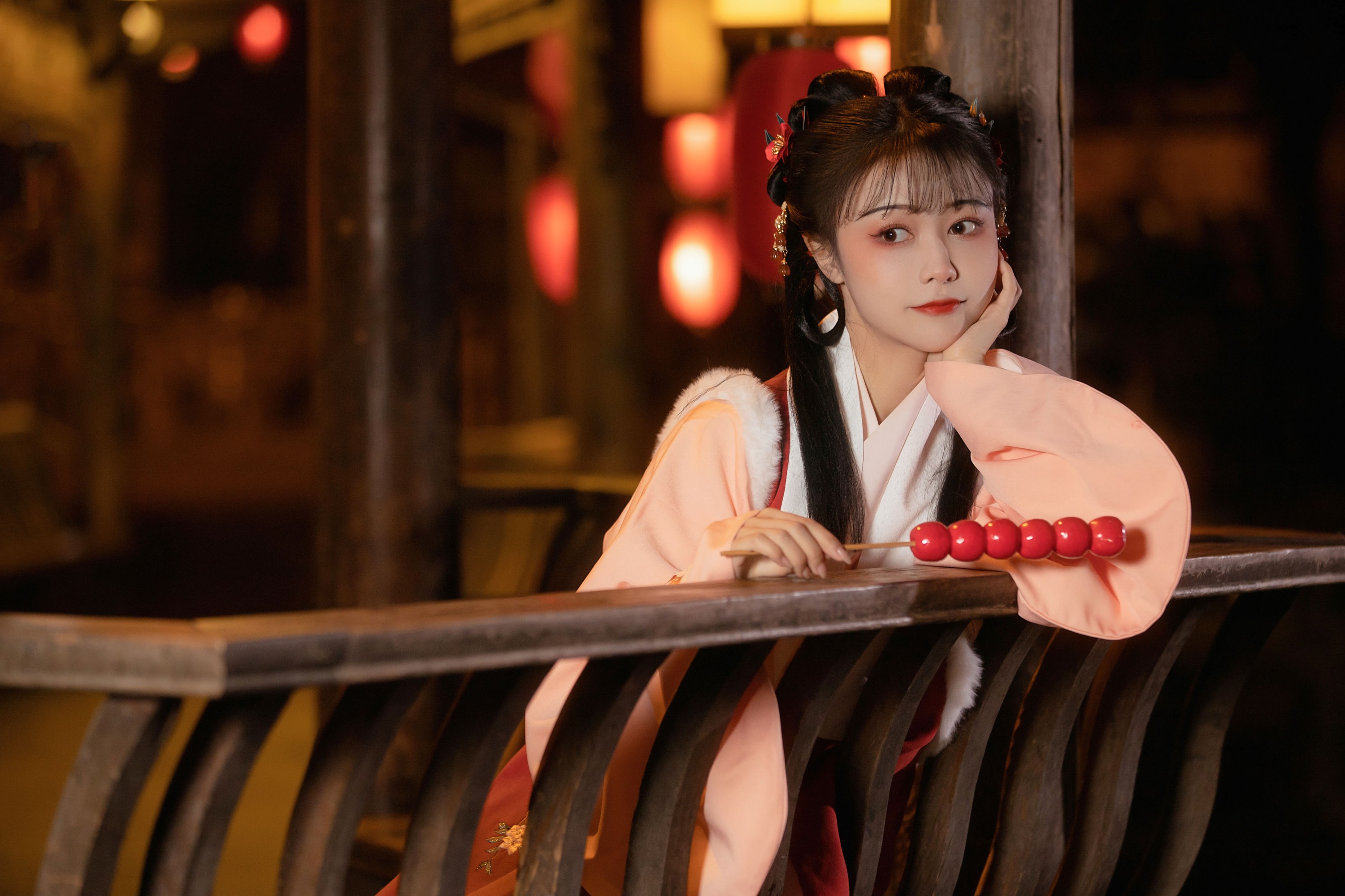 梨一依 – 《上元》[26P]