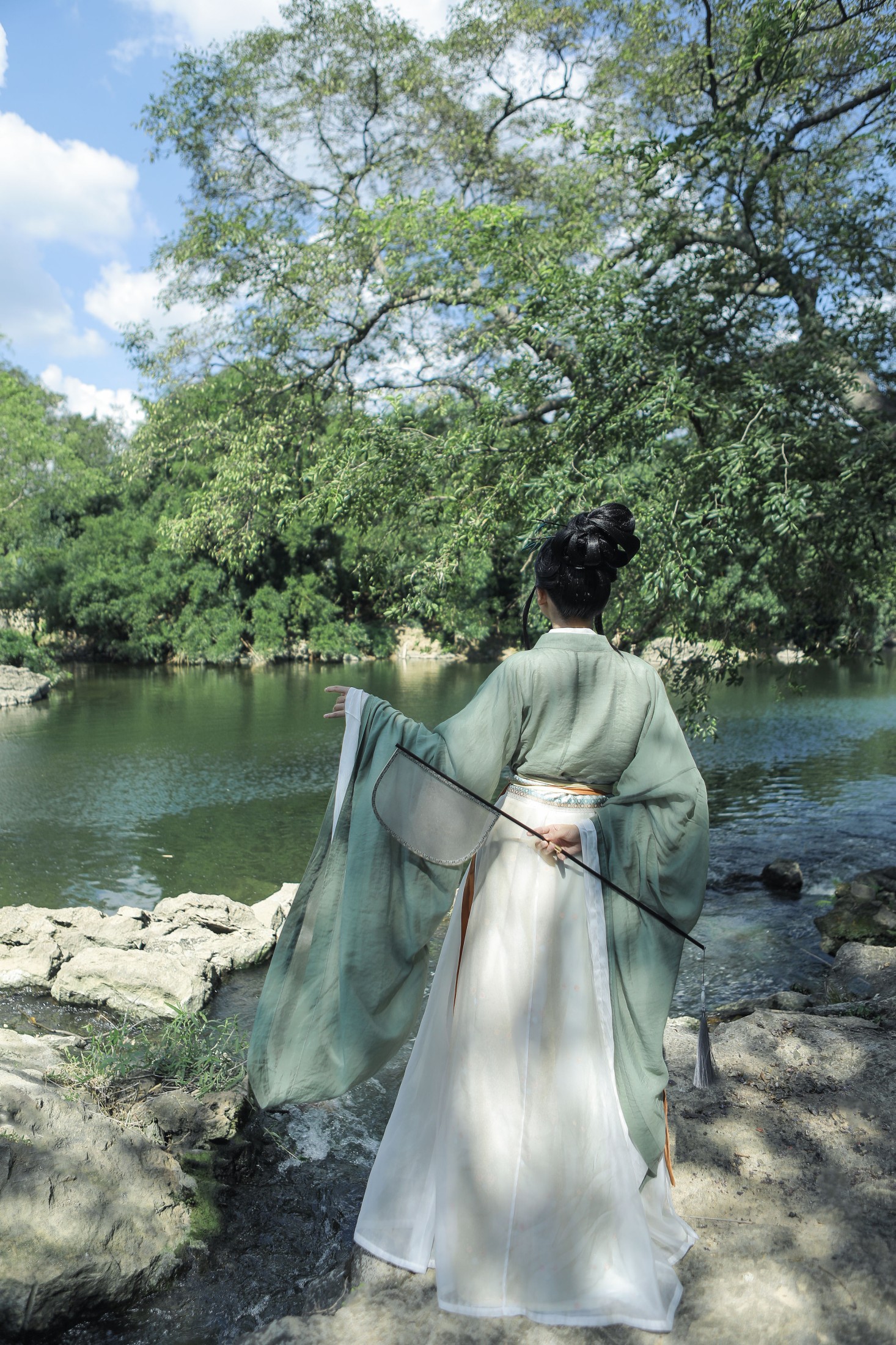 槐枝- – 《渡溪·连山倒景》[32P]