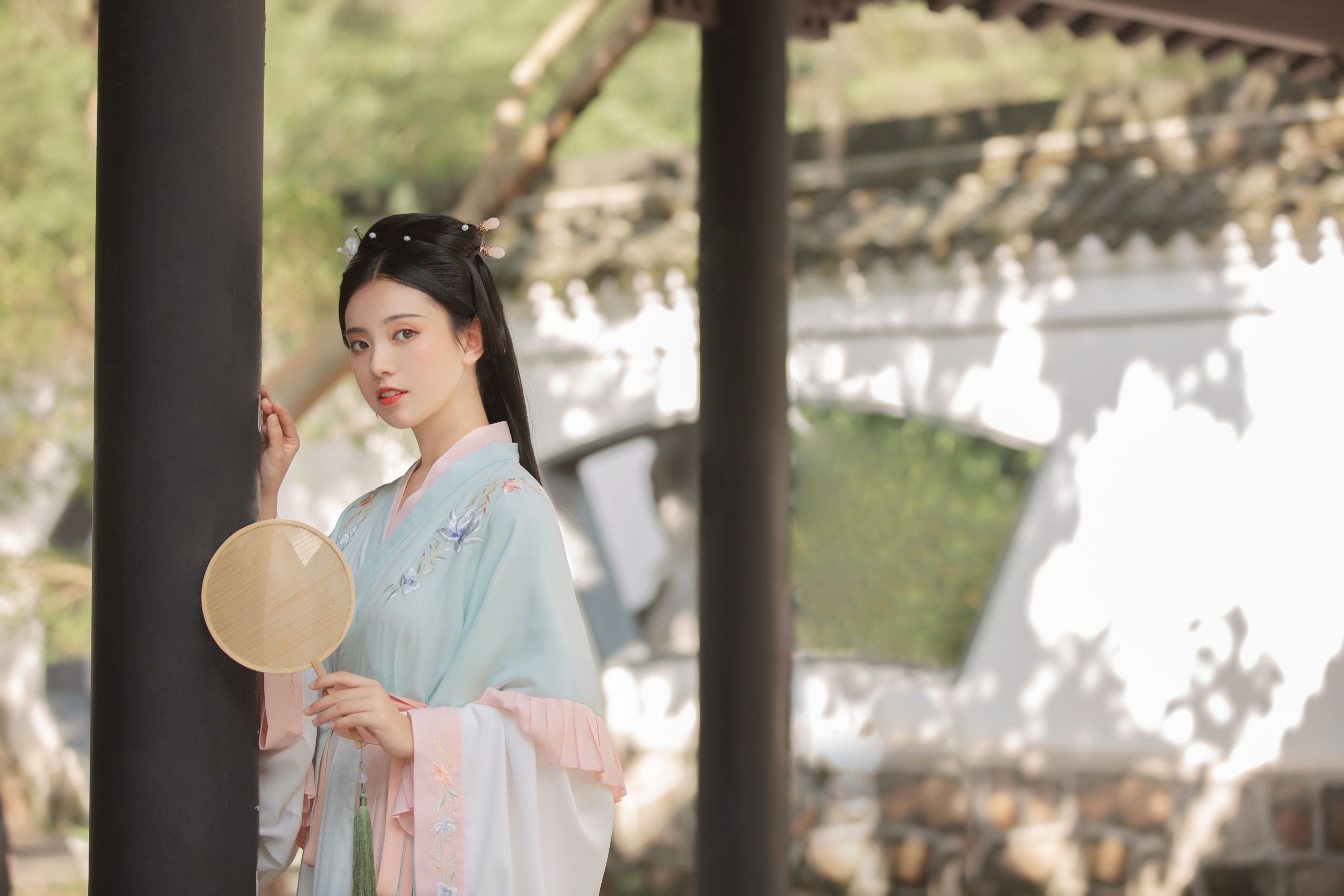 小薇 – 《四月清和雨乍晴》[25P]