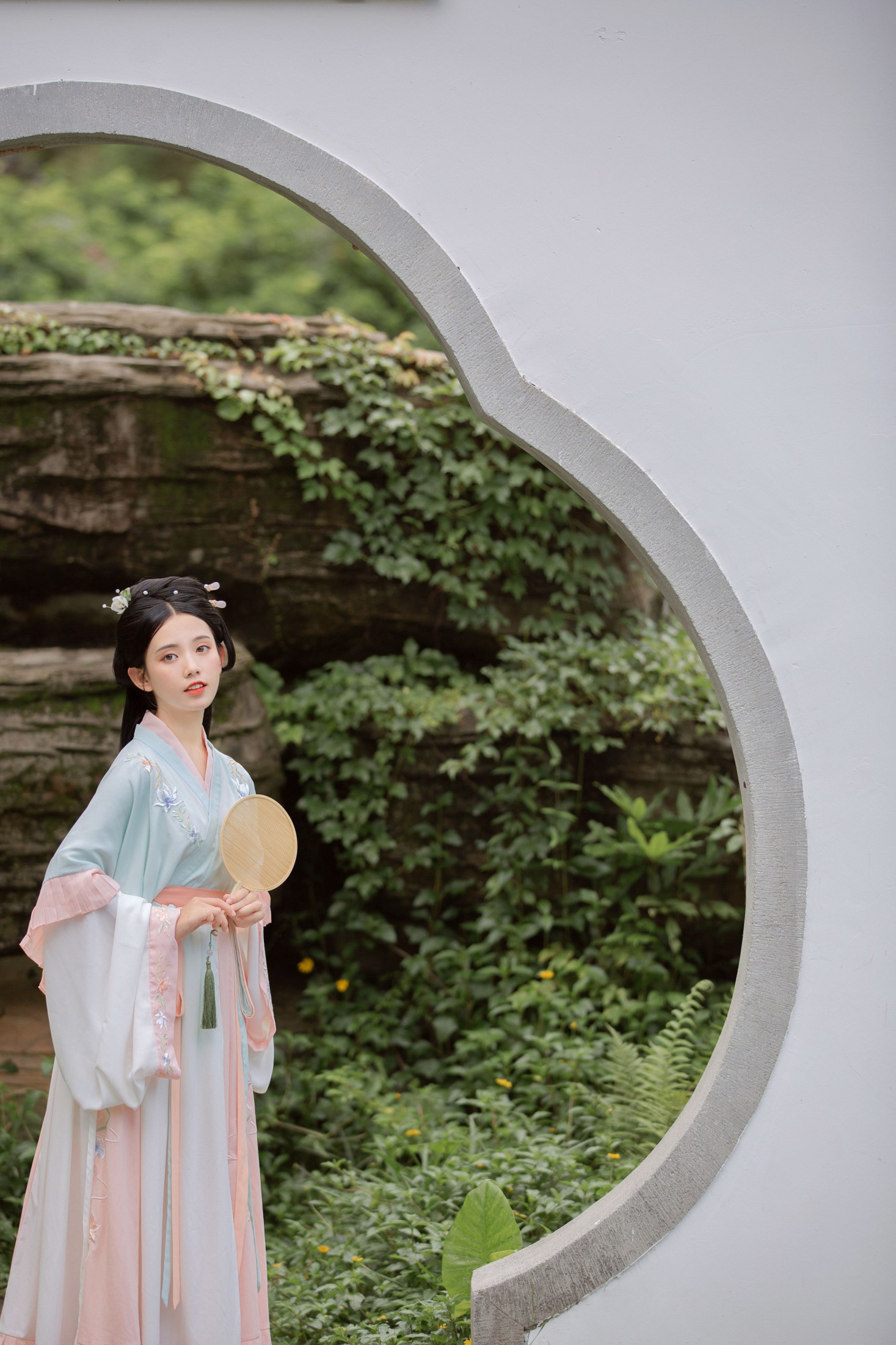 小薇 – 《四月清和雨乍晴》[25P]