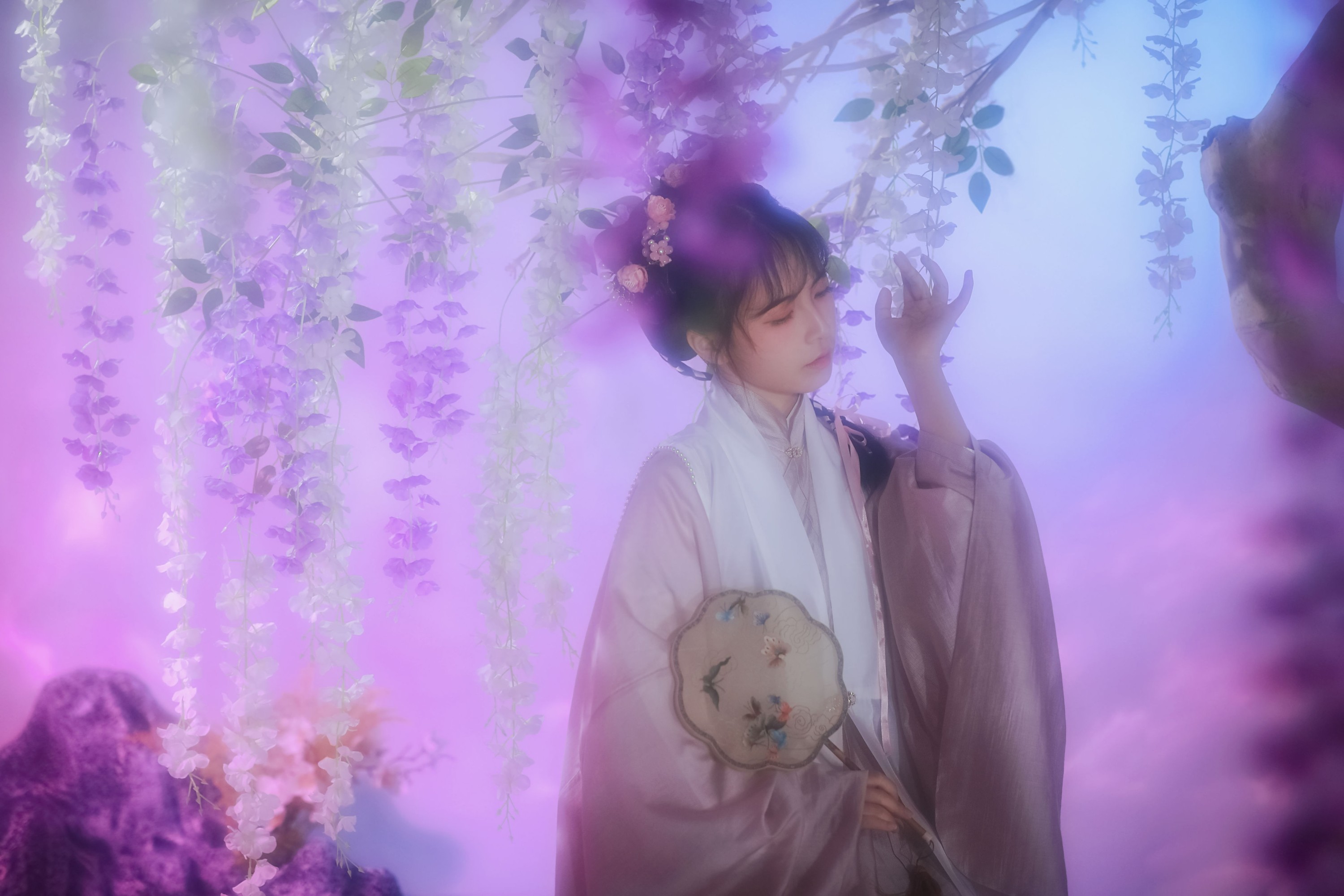 芹菜发儿 – 《飞花梦》[22P]