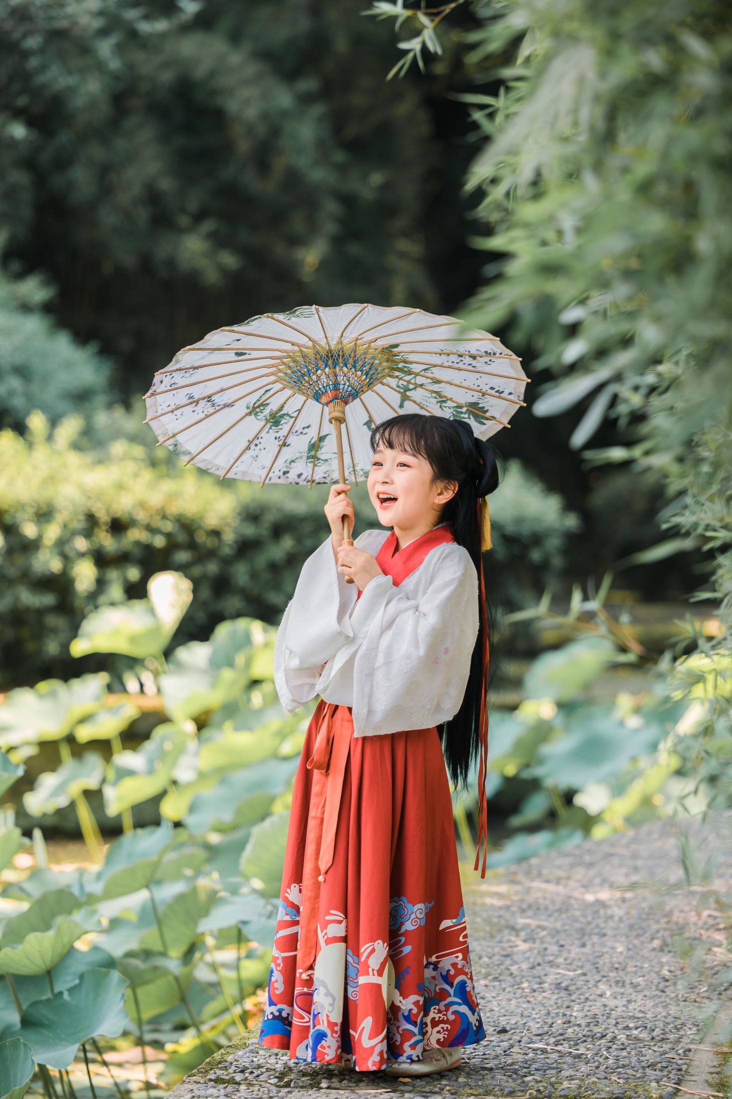 嘉月月月 – 《荷花亲子》[29P]