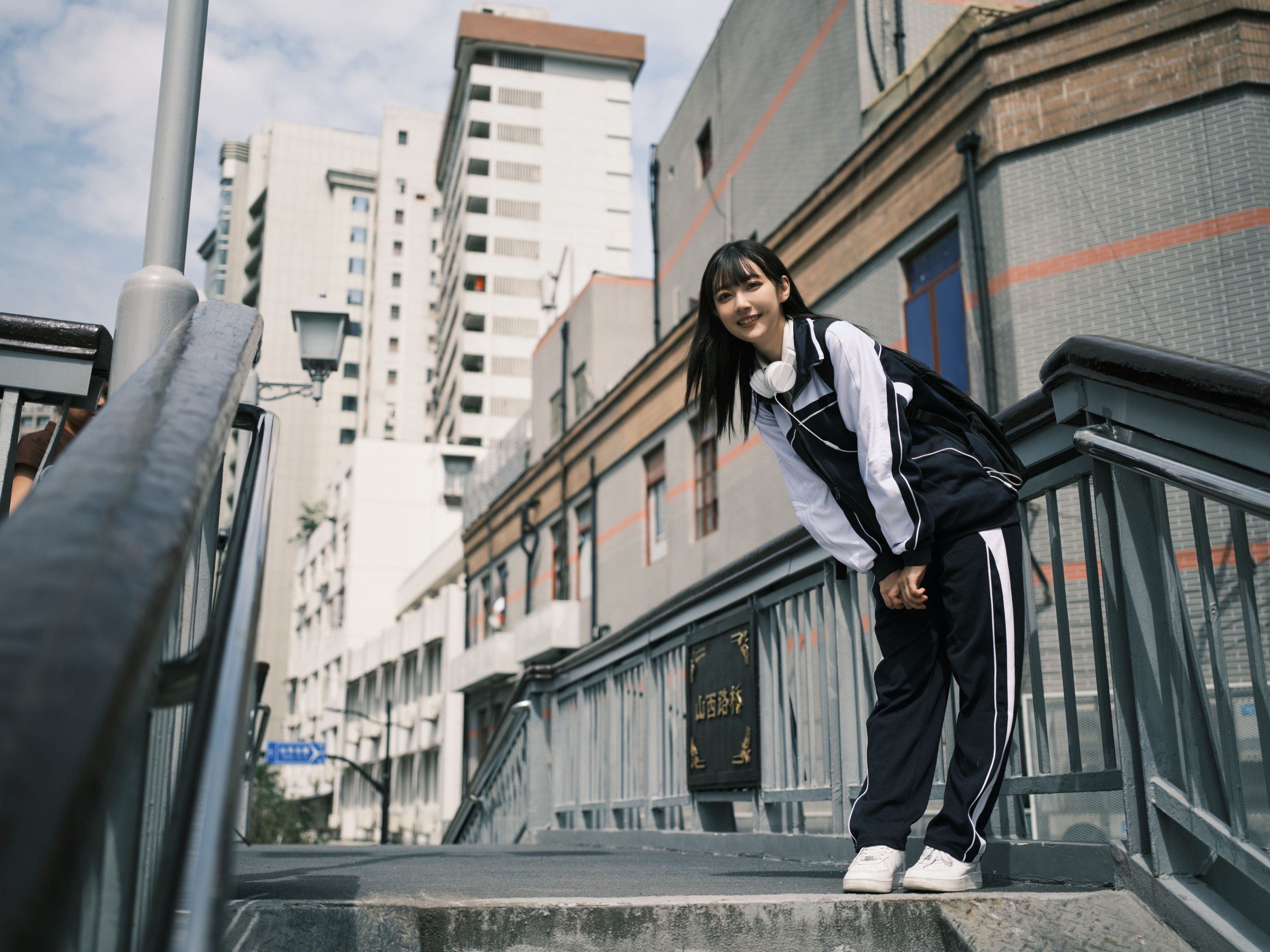 飞鸟咕咕- – 《校服》[23P]