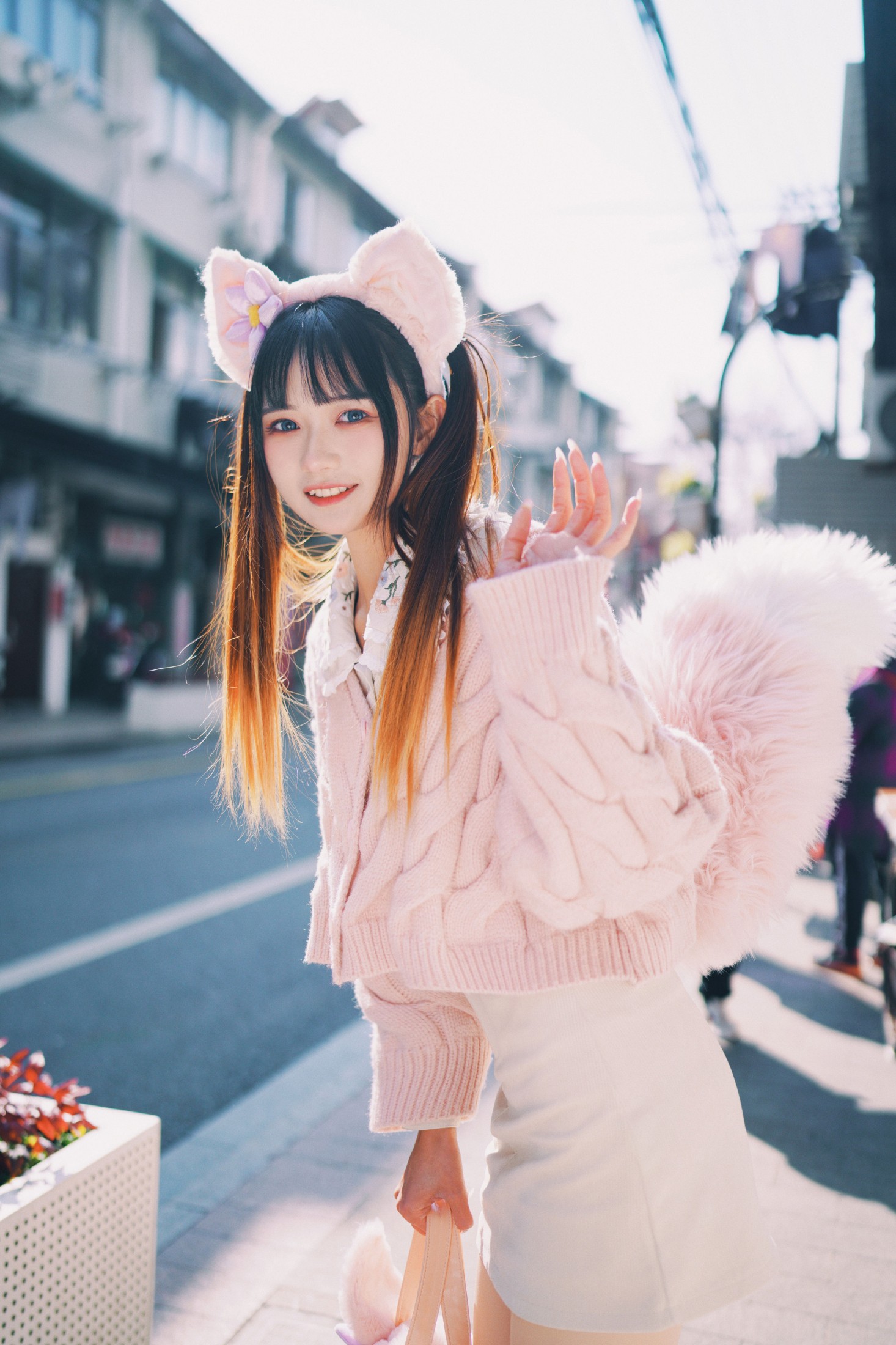 兔子Zzz不吃胡萝卜 – 《玲娜贝儿来逛街》[24P]