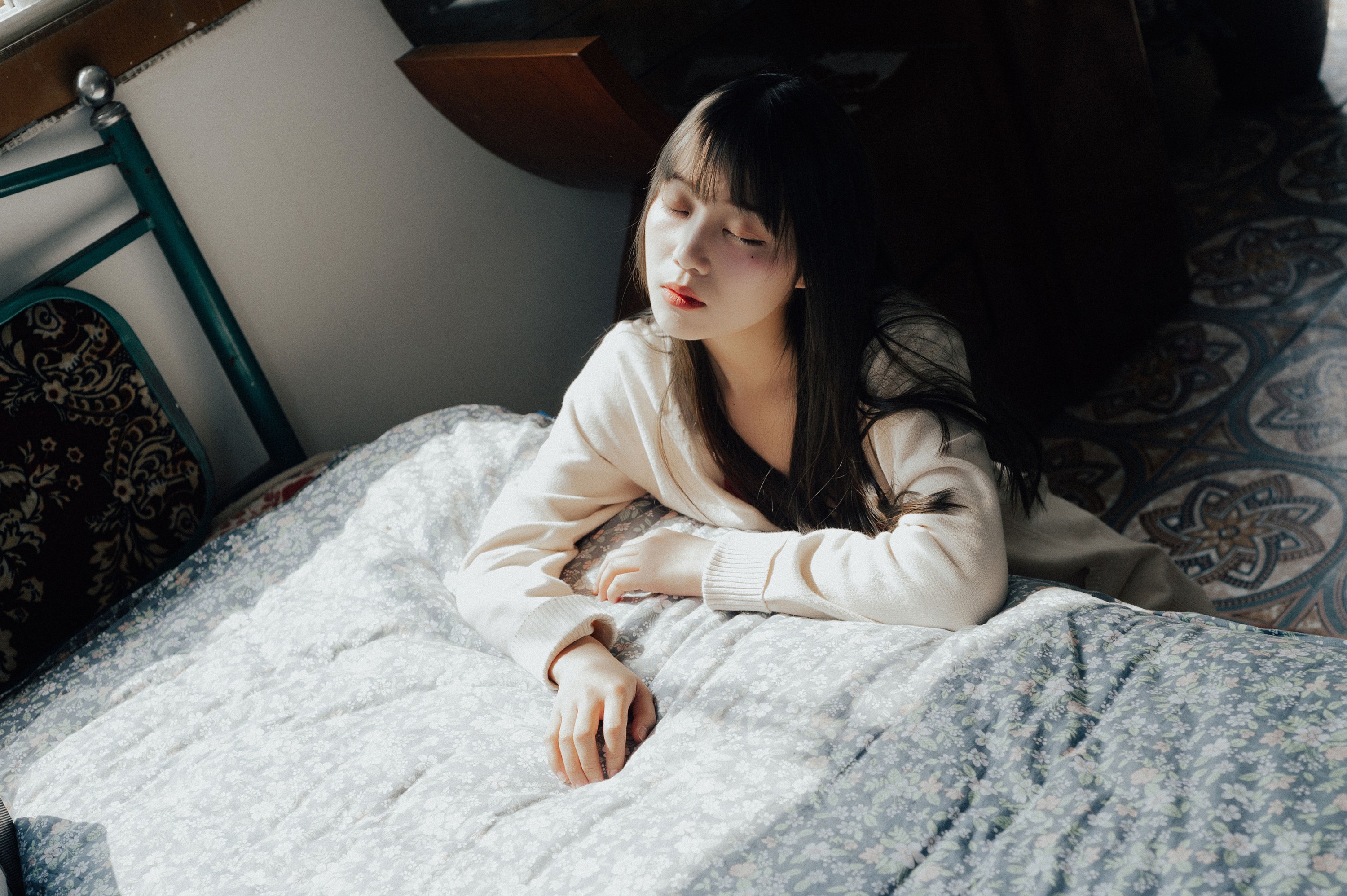 如歌 – 《阳光下的真实》[20P]