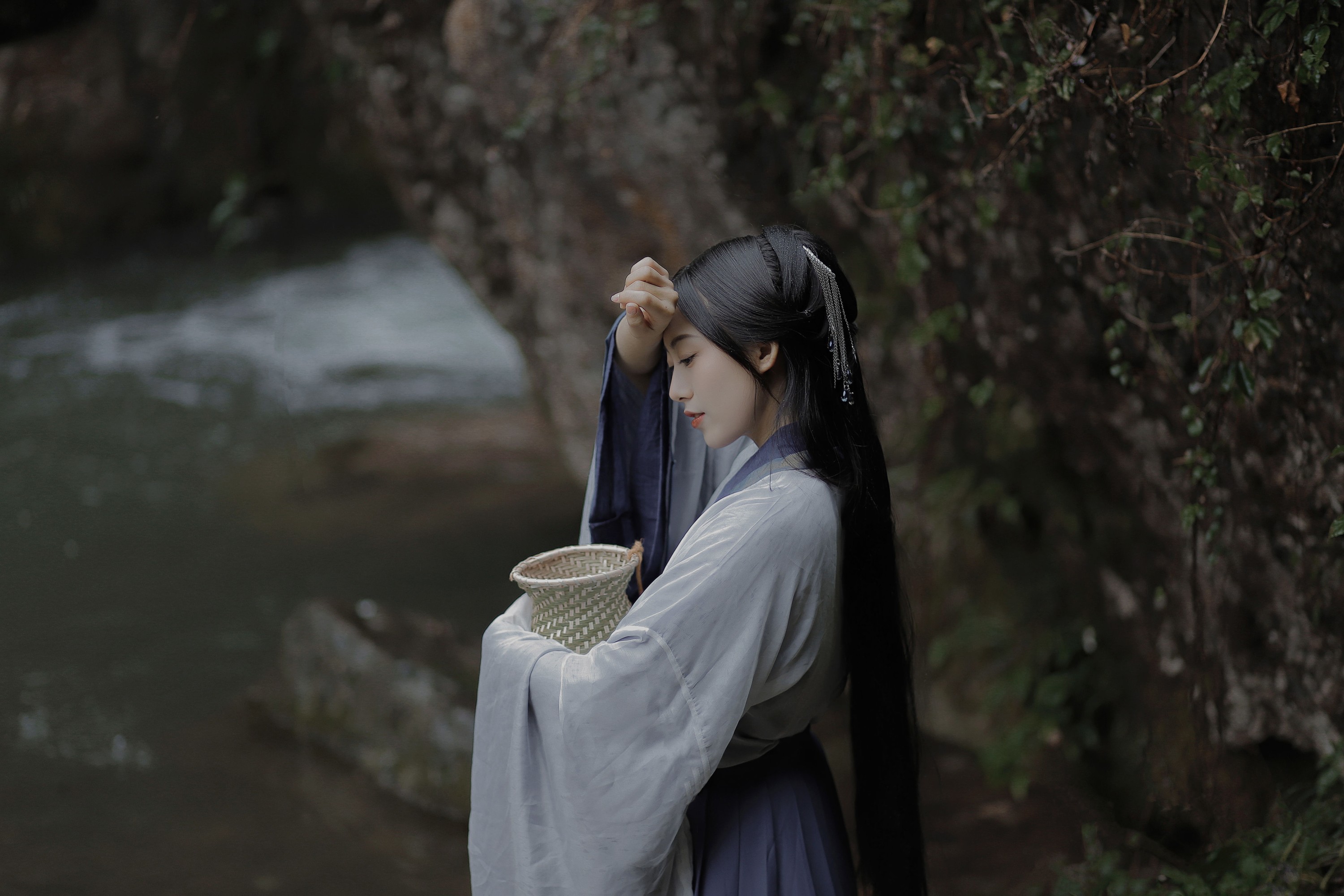 劉忄乂  – 《采药女》[22P]