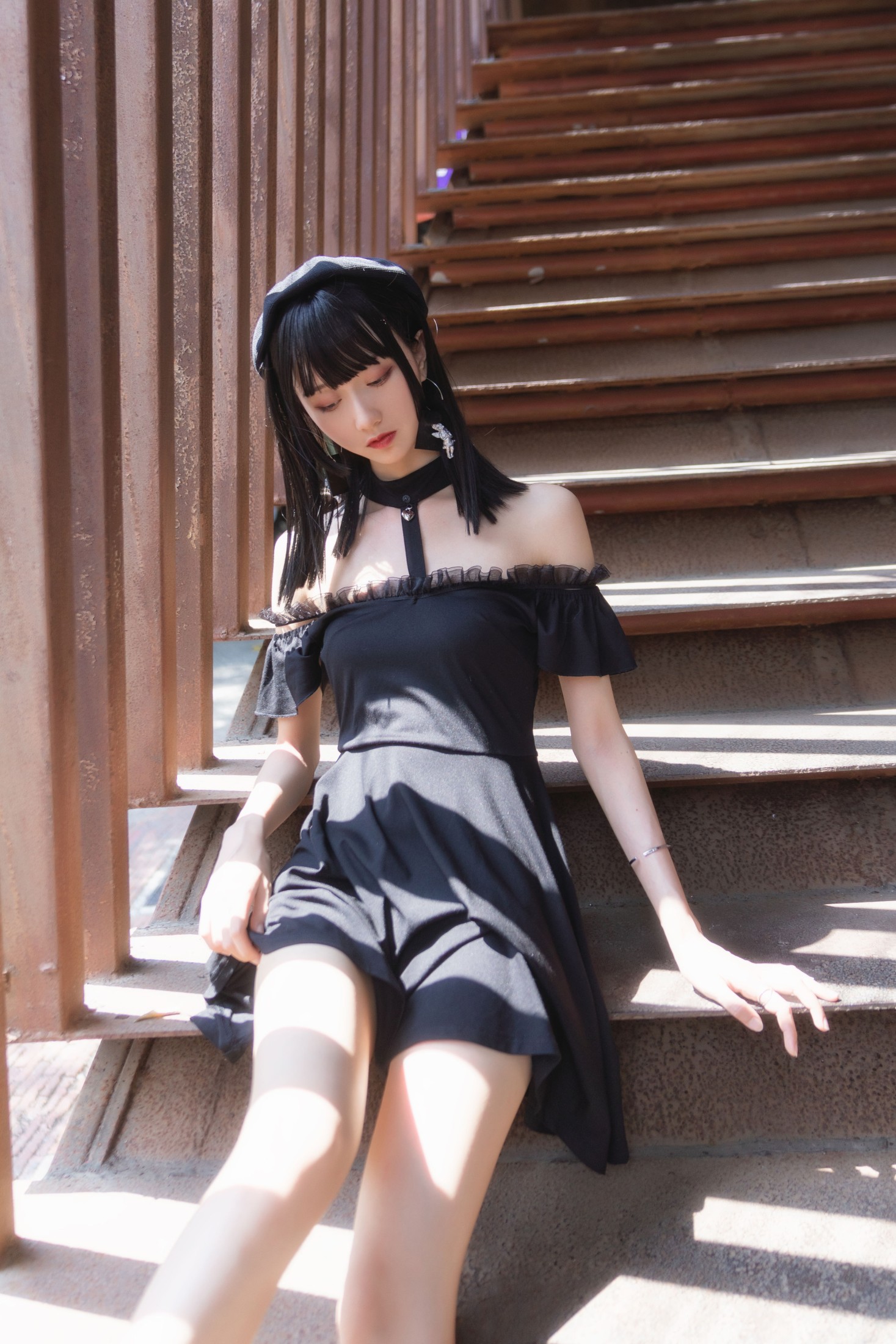 木棉棉VwV – 《黑色魅惑》[24P]