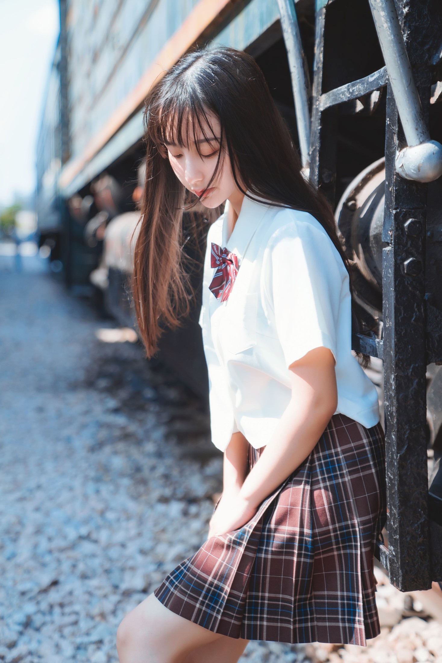 鲁鲁羽落子 – 《青春列车》[32P]