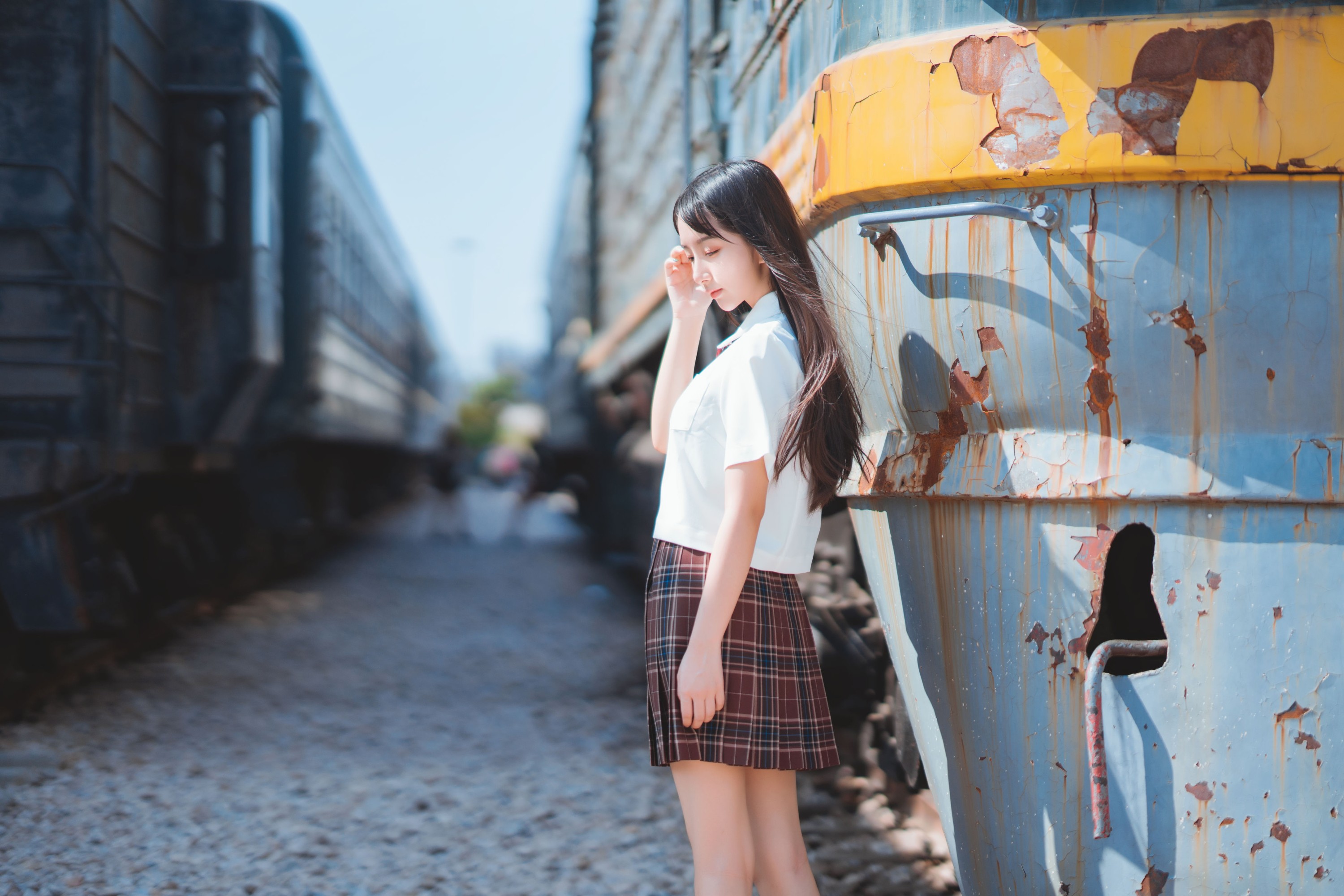 鲁鲁羽落子 – 《青春列车》[32P]