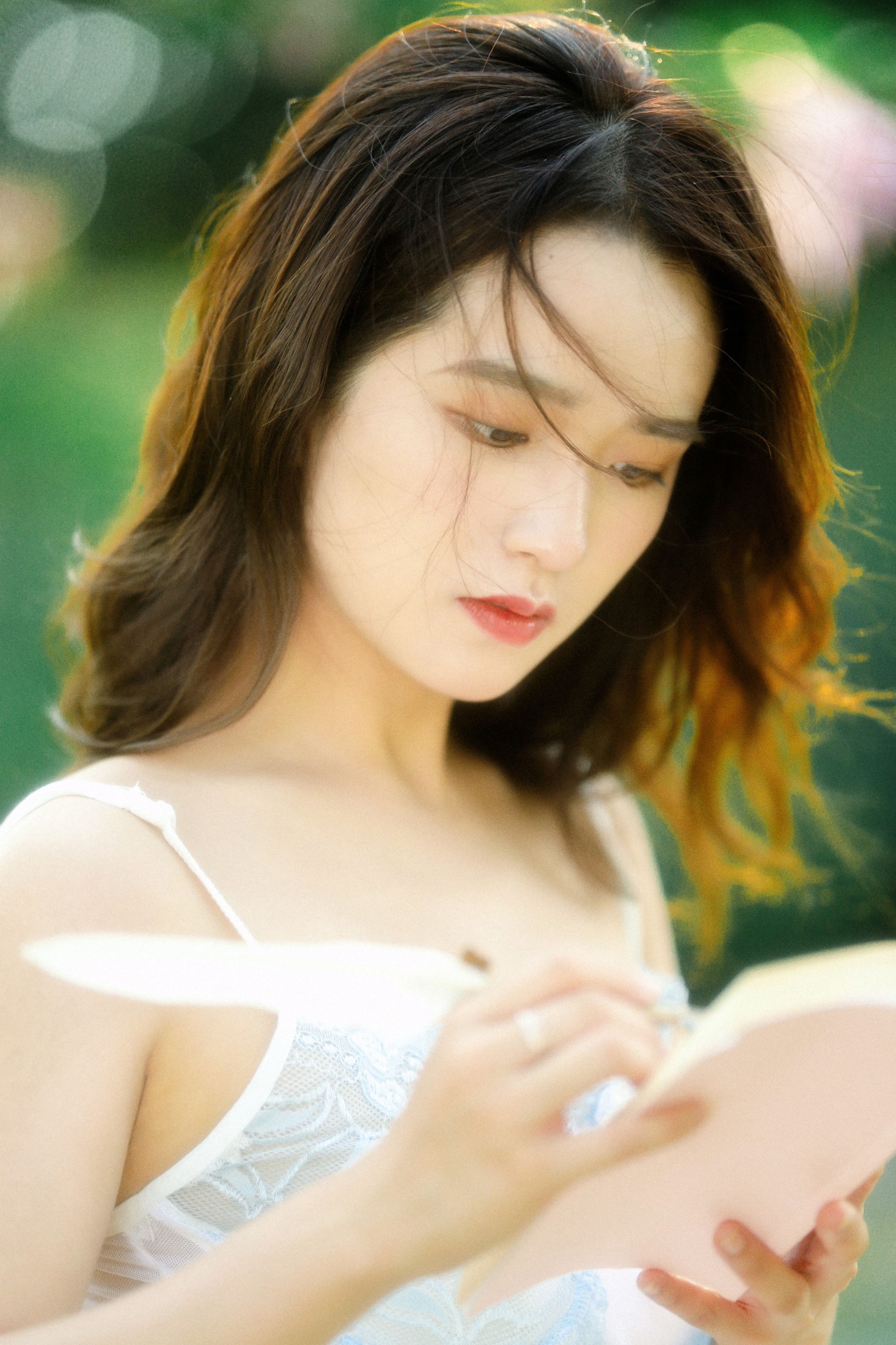 落落 – 《月光女孩》[20P]