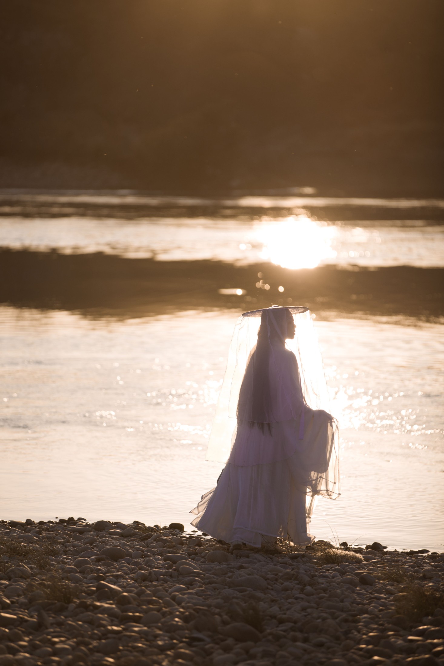 卓妍 – 《萤火》[28P]