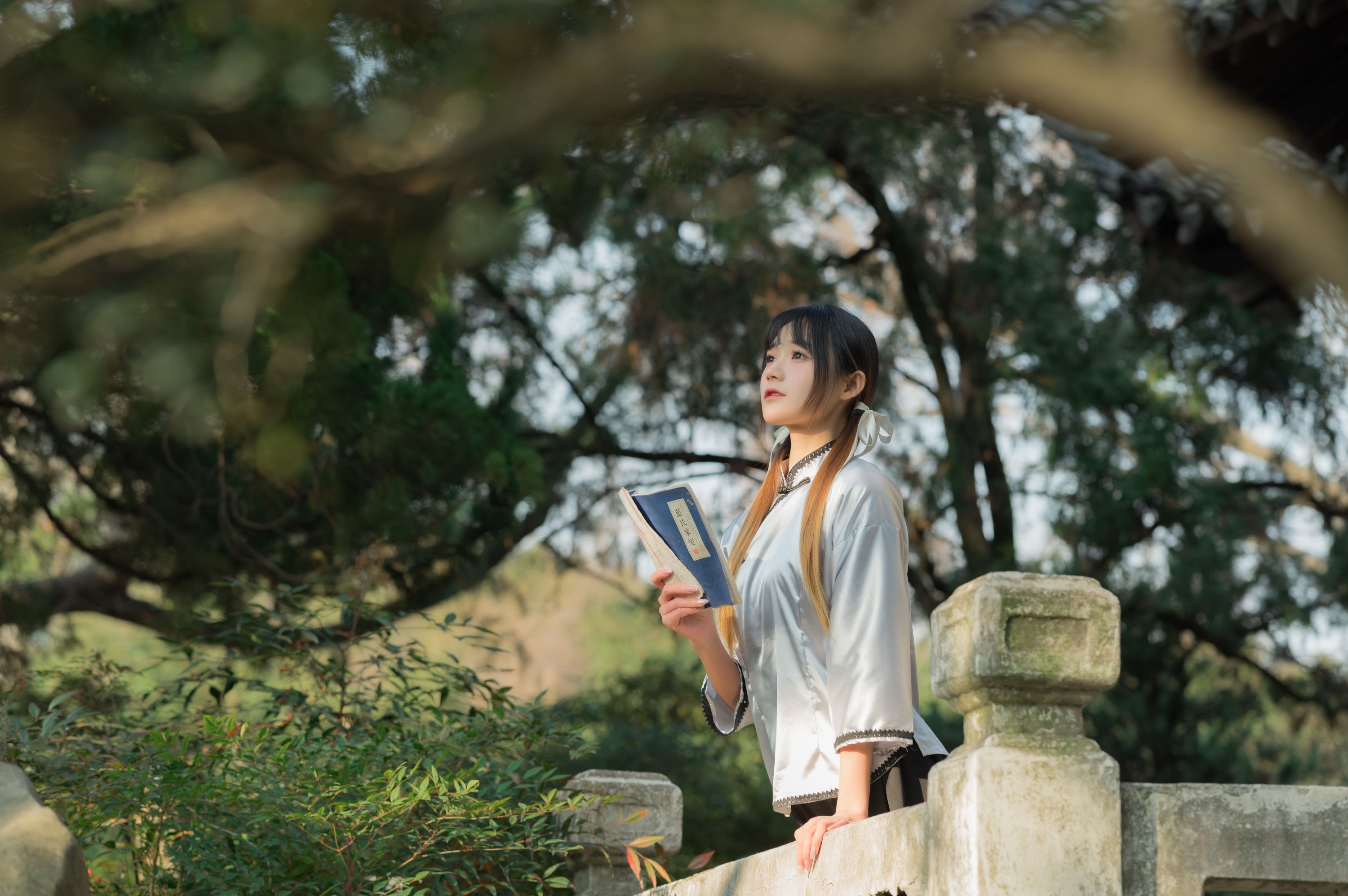 兔子Zzz不吃胡萝卜 – 《碧玉》[23P]