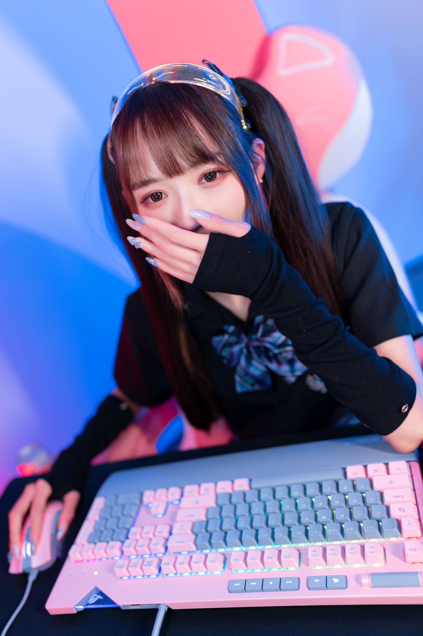 兔子Zzz不吃胡萝卜 – 《电竞少女》[22P]