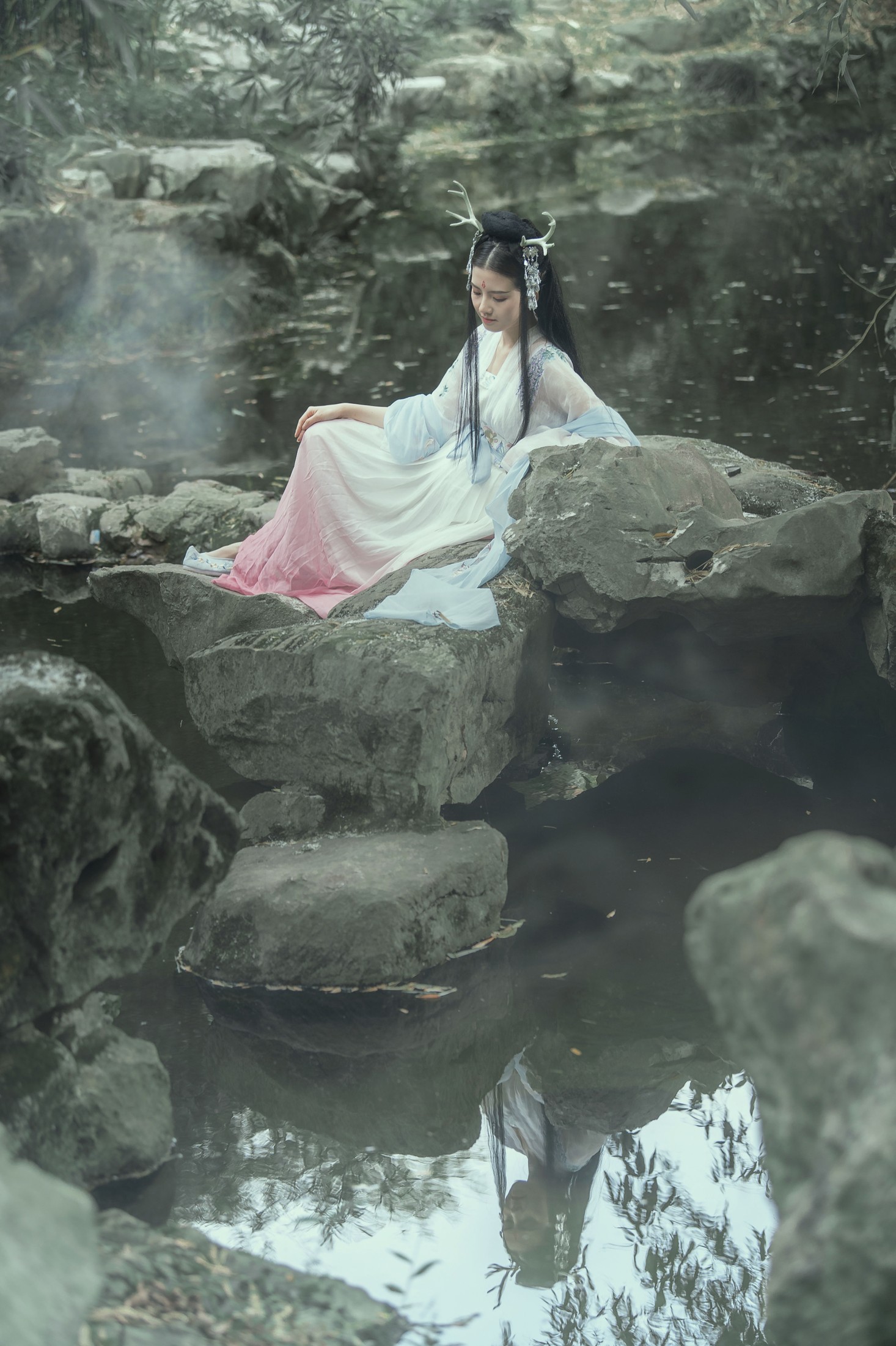 Tifa丁小妮 – 《夫诸》[20P]