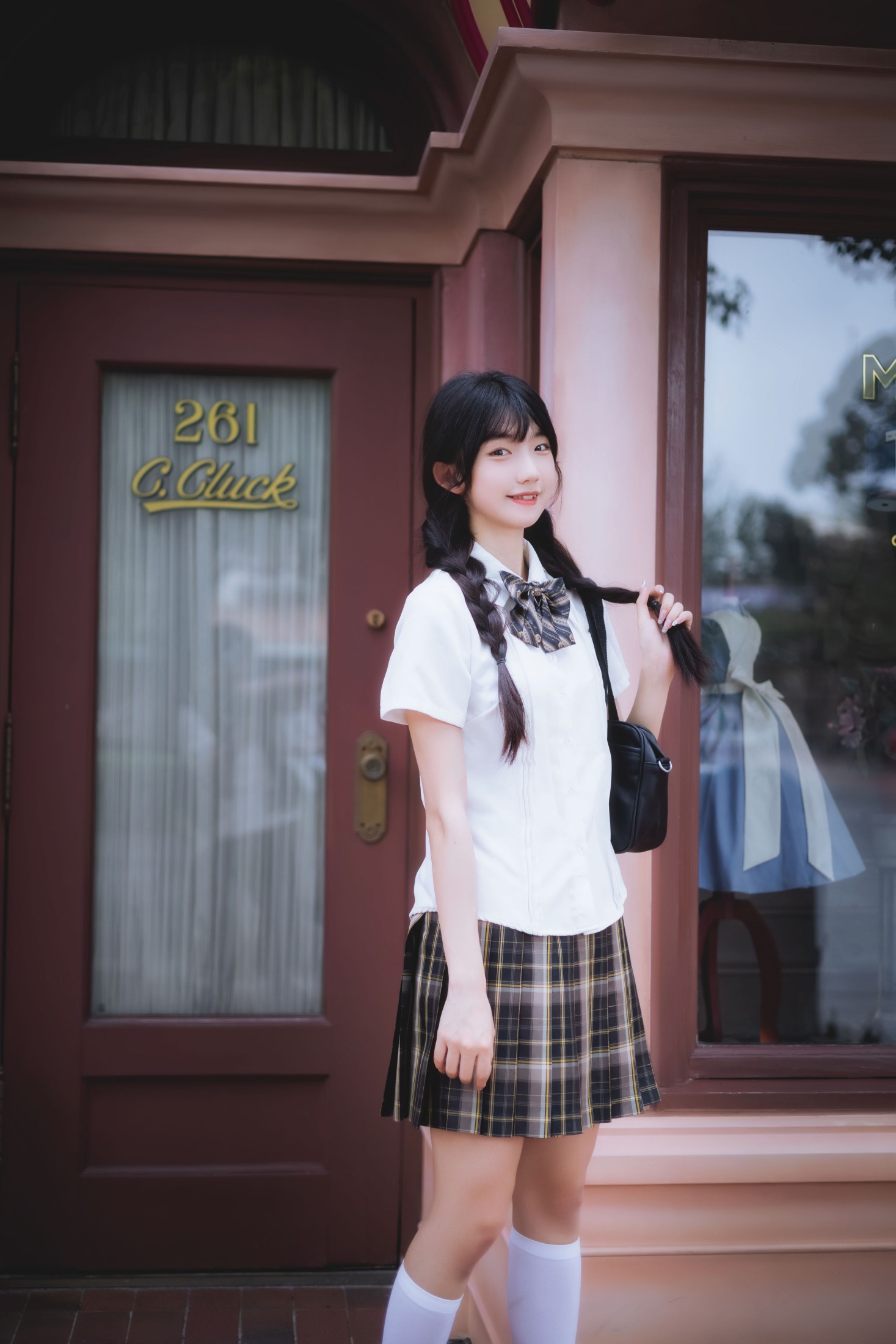 Aurora小茗 – 《迪士尼在逃JK》[46P]