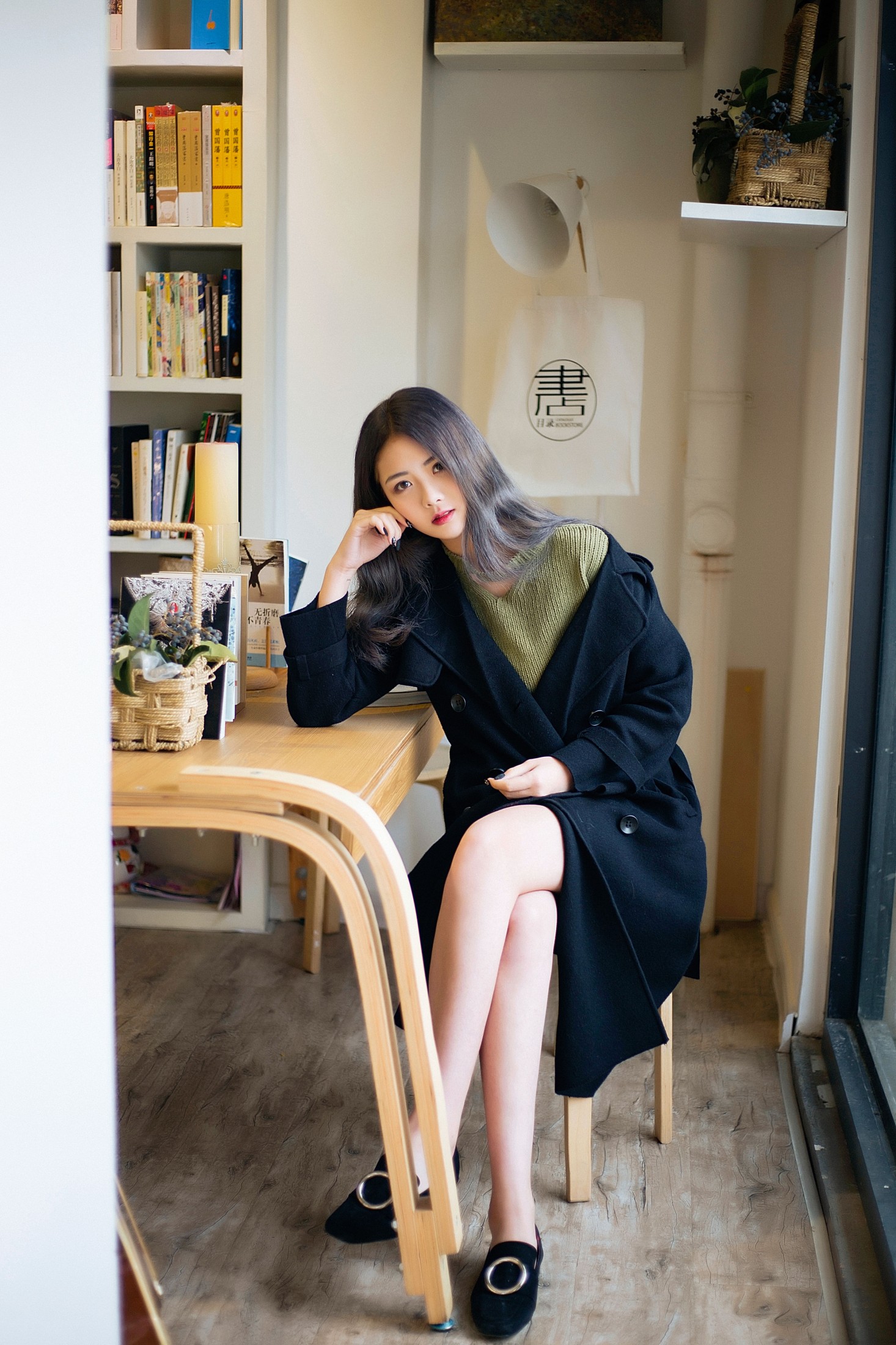 方园 – 《无声温暖》[22P]