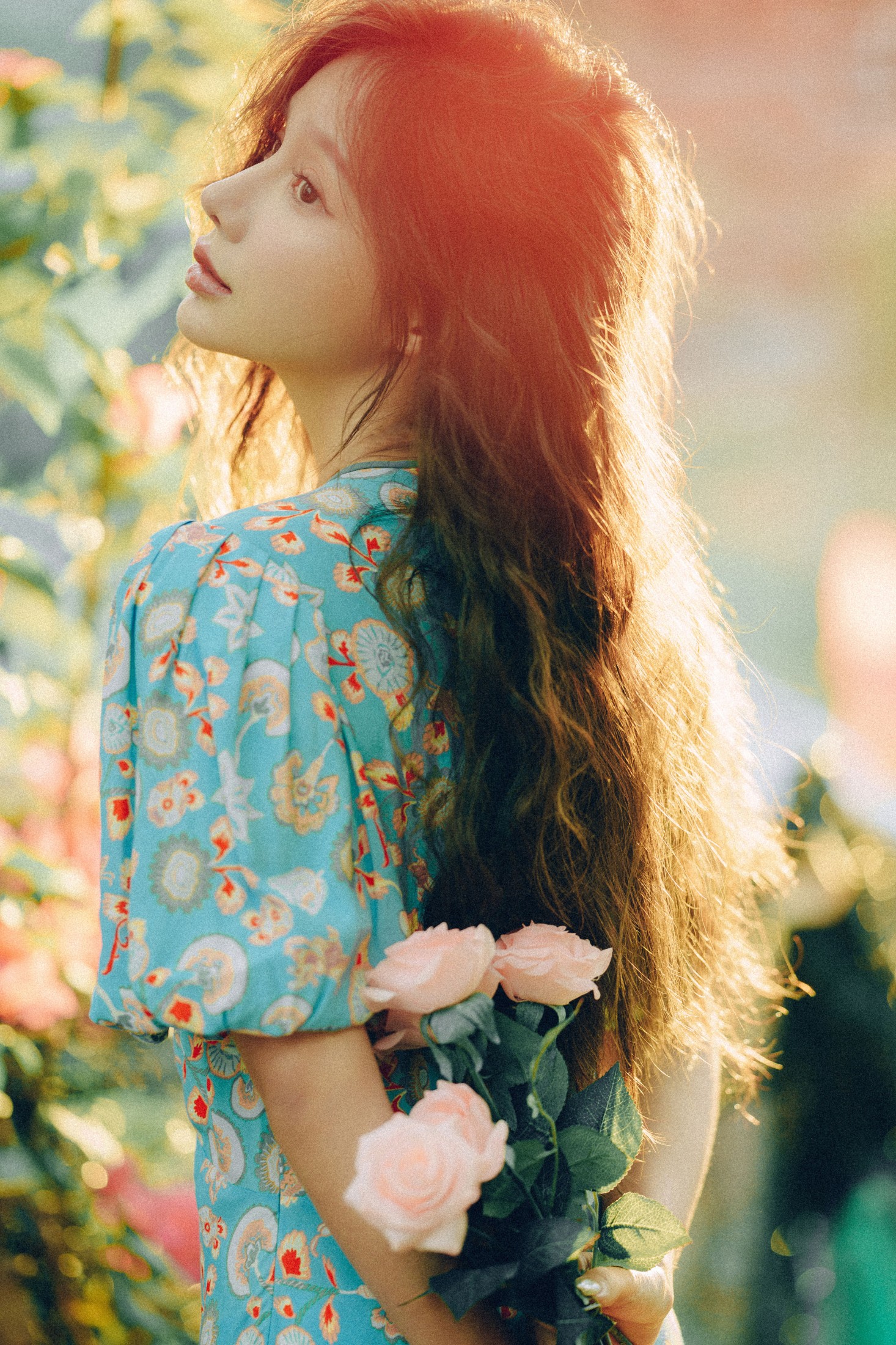 姝雯同学 – 《发光的发丝，三角梅瀑布下的女神》[55P]