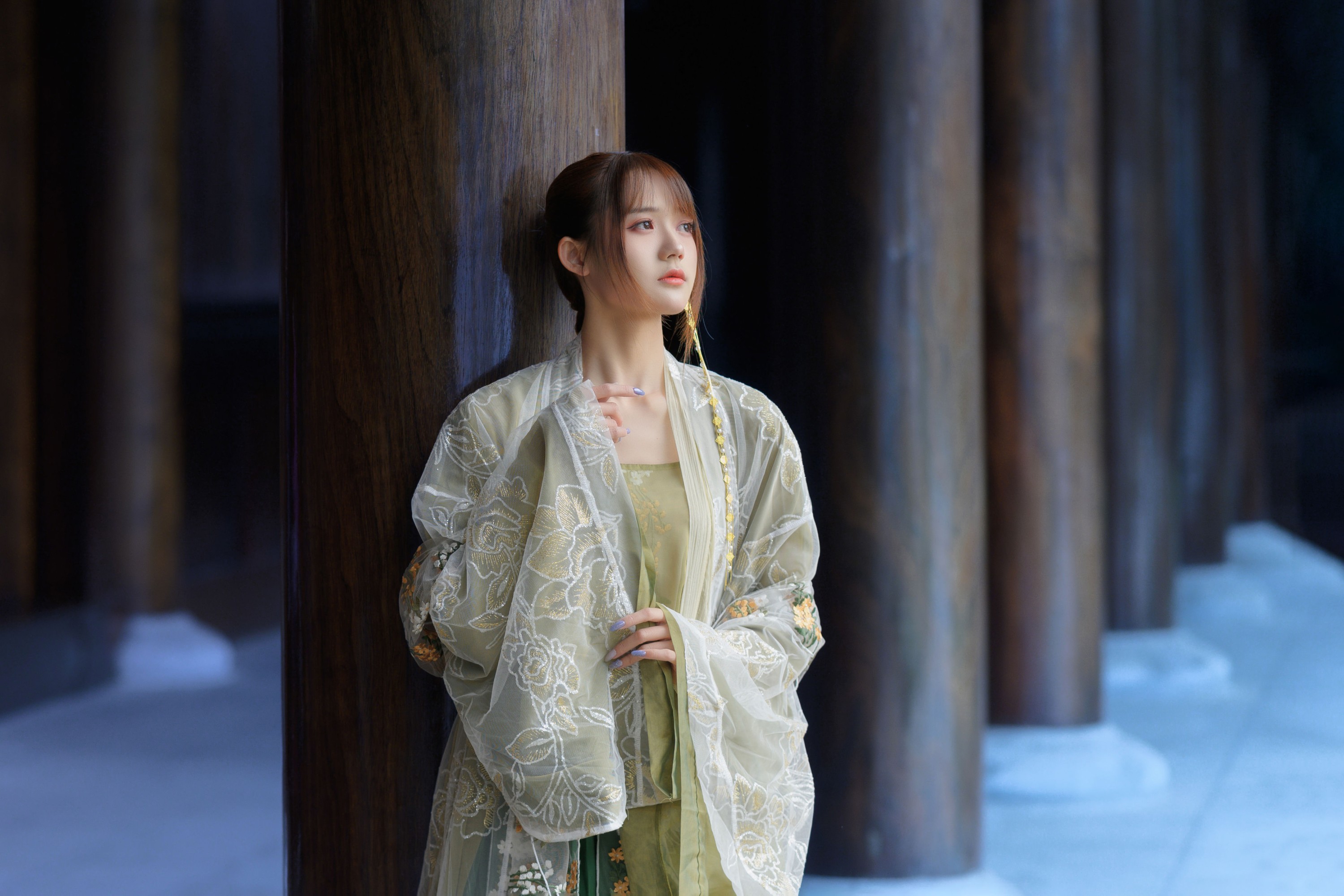 兔子Zzz不吃胡萝卜 – 《宫墙柳》[44P]